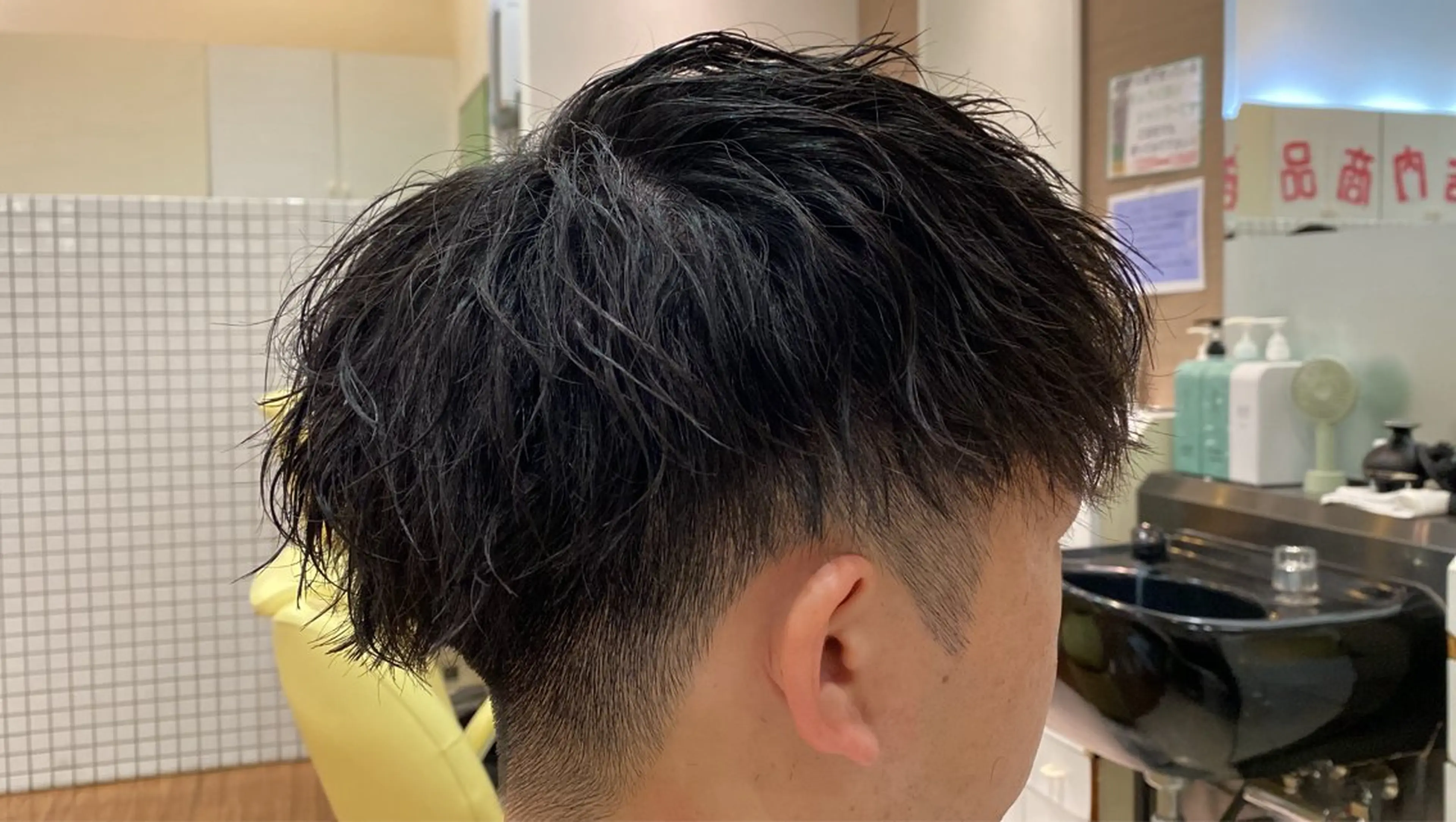 ミディアム メンズ ミディアムパーマ メンズパーマ 志厳/メンズ特化 /メンズパーマのヘアスタイル