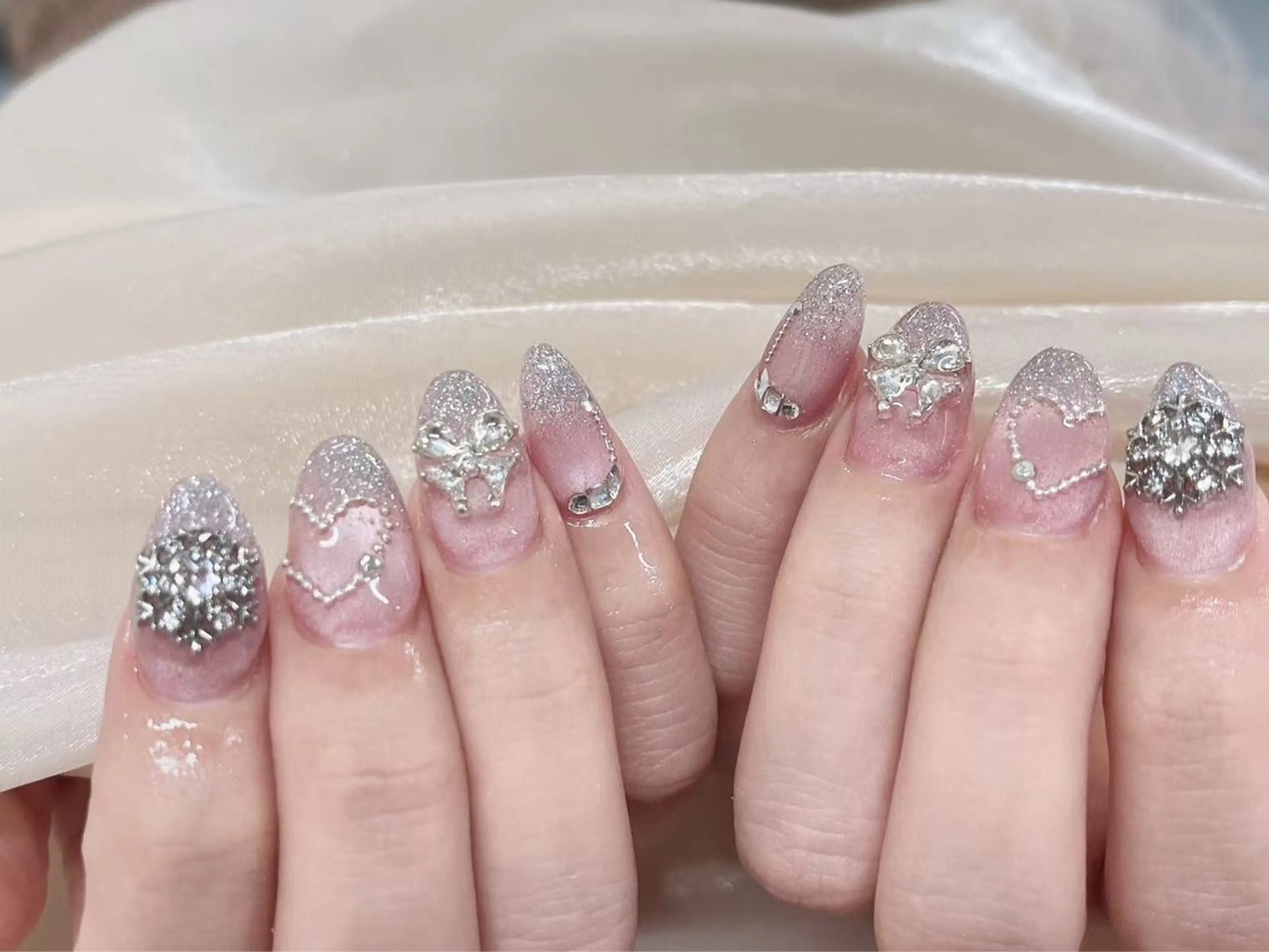 ネイル LR.ONE ヨウのネイルデザイン