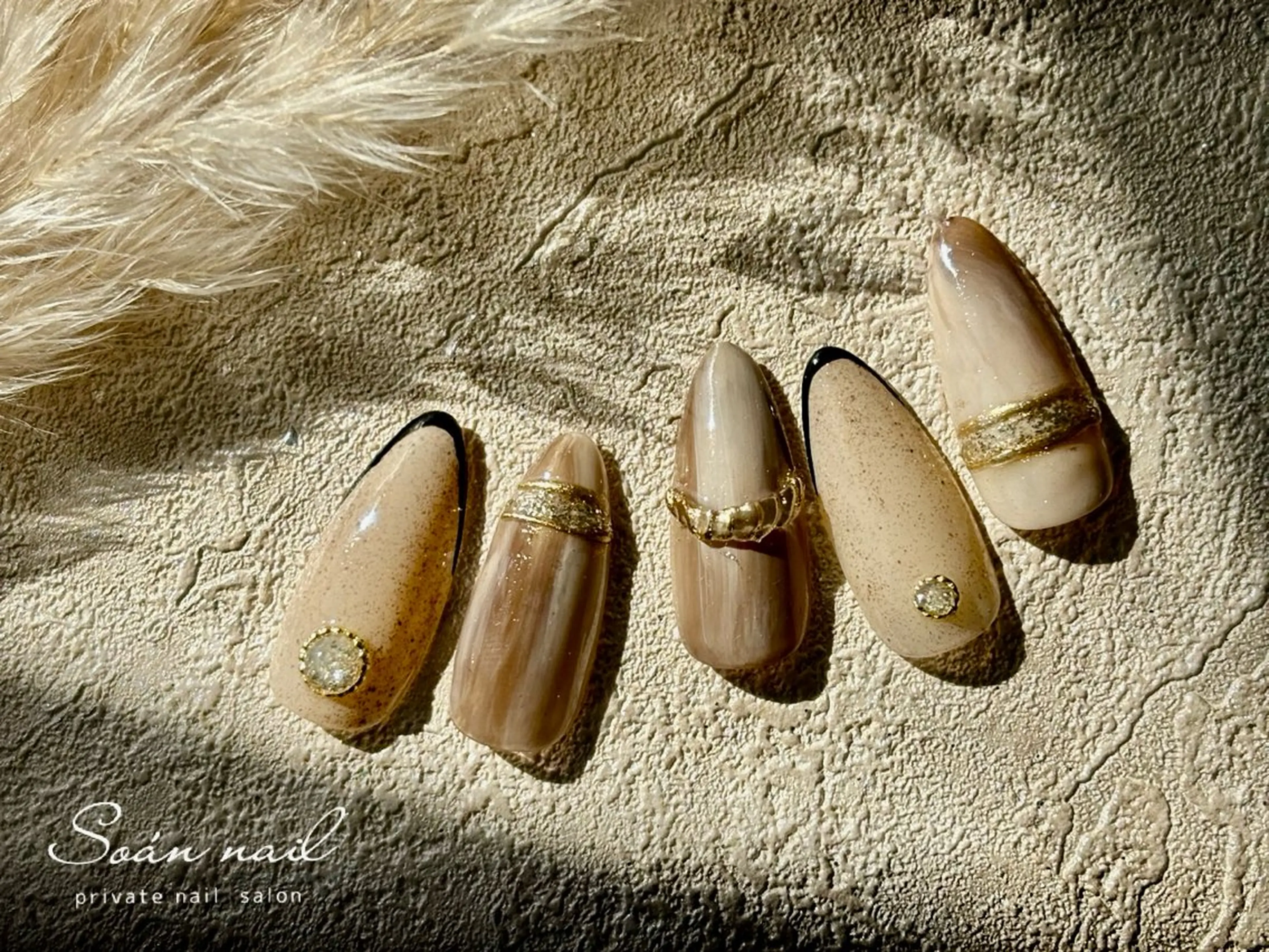 ネイル ブラウン ゴールド Soan nail所属・s annaのネイルデザイン