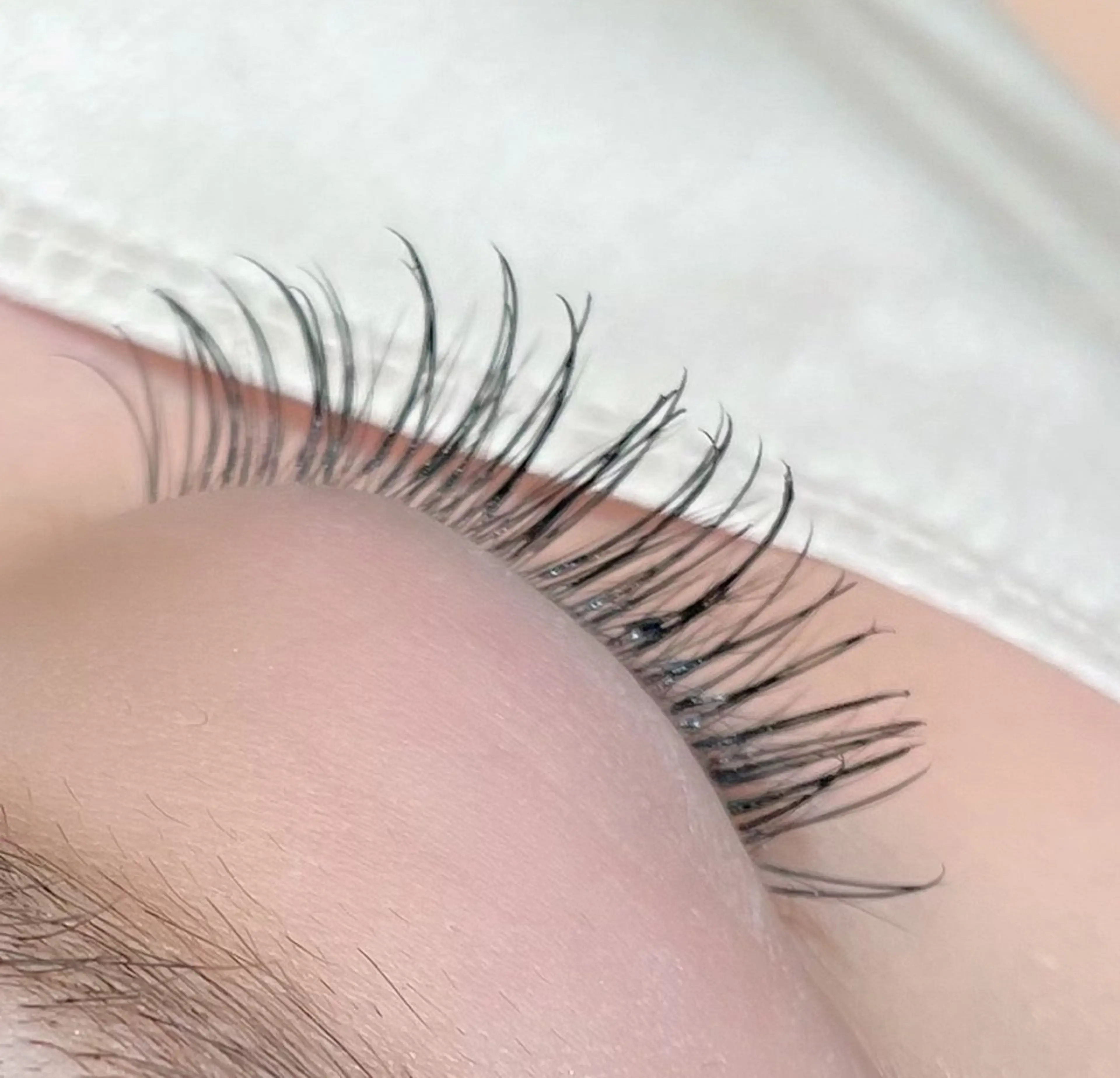 マツエク・マツパ Seary eyelashsalon所属・セアリー アイラッシュサロンの眉毛・アイブロウイメージ