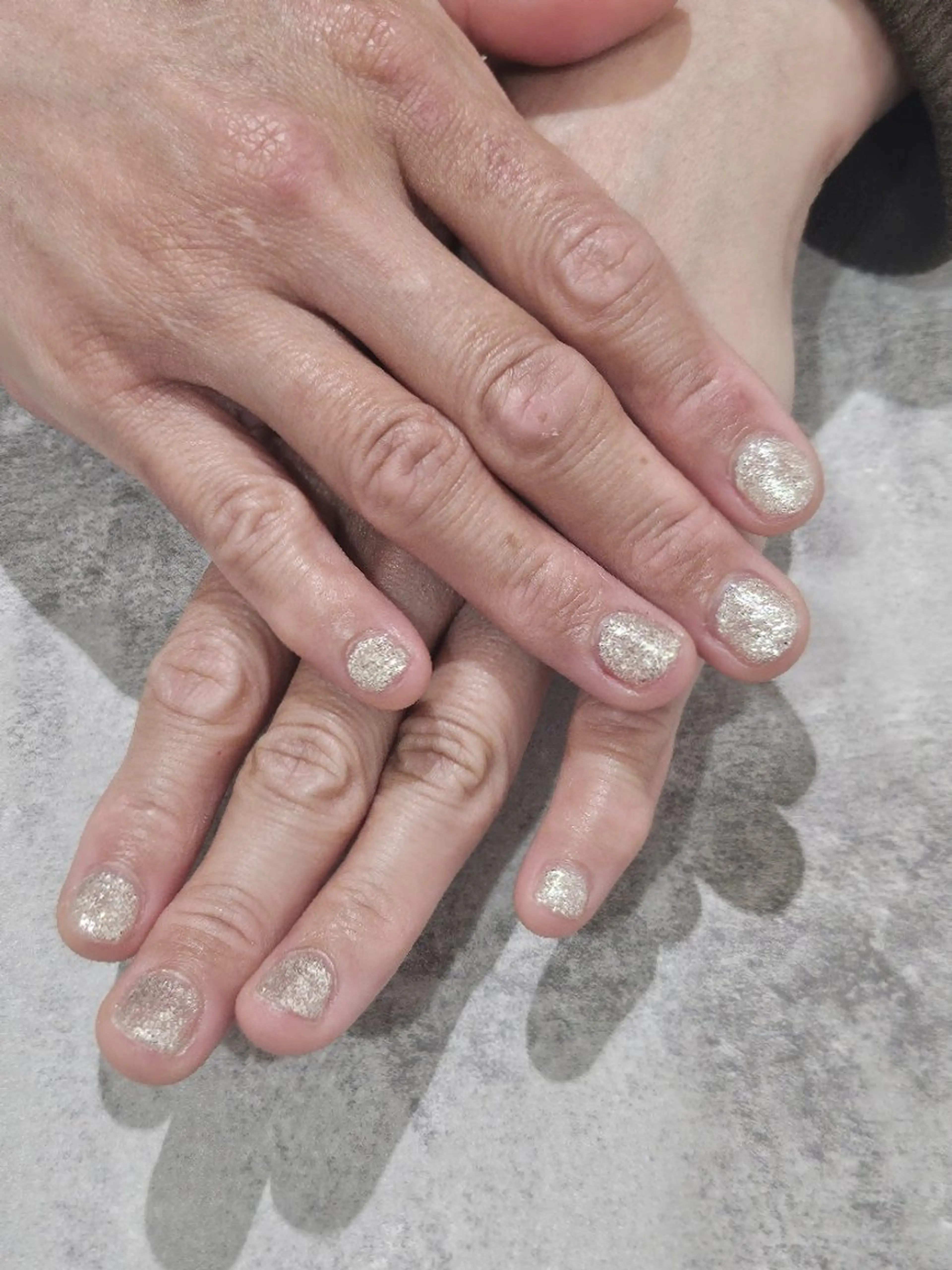 ネイル キラキラネイル シルバー Murakami Akaneのネイルデザイン