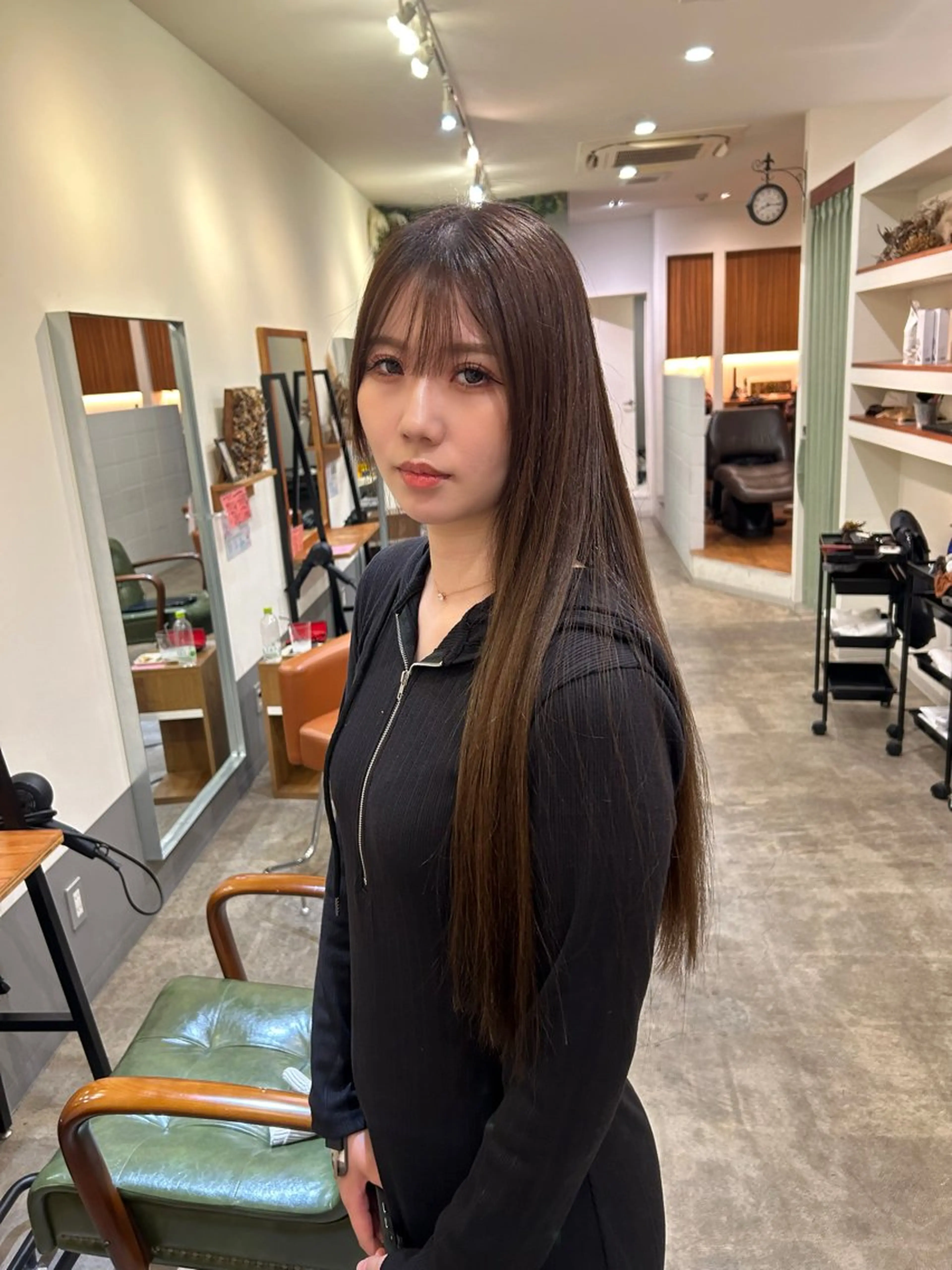 ロング カット ヘアカラー HashTAG miyuのヘアスタイル