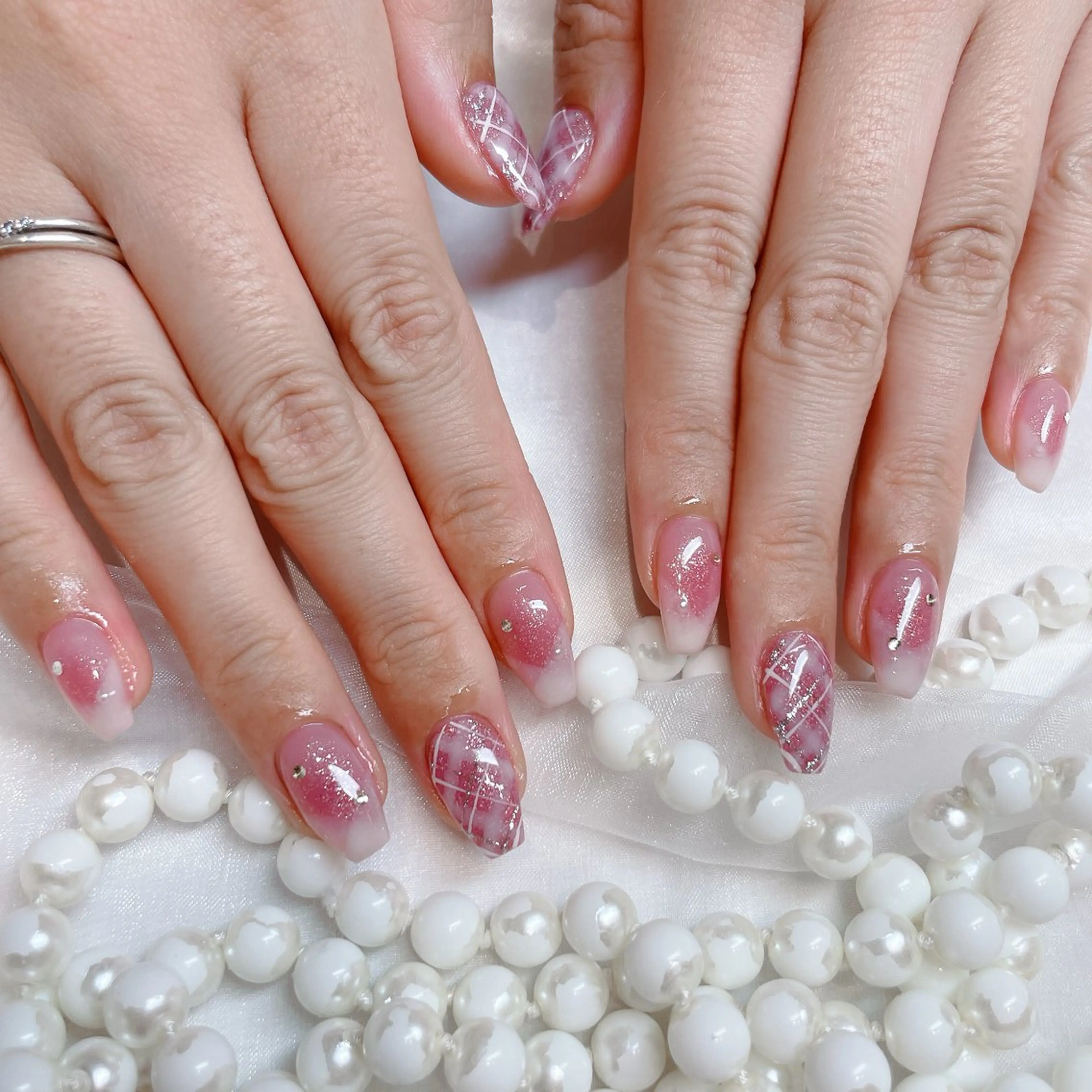 ネイル Raviy イオンモール成田店所属・菅谷 百花のネイルデザイン