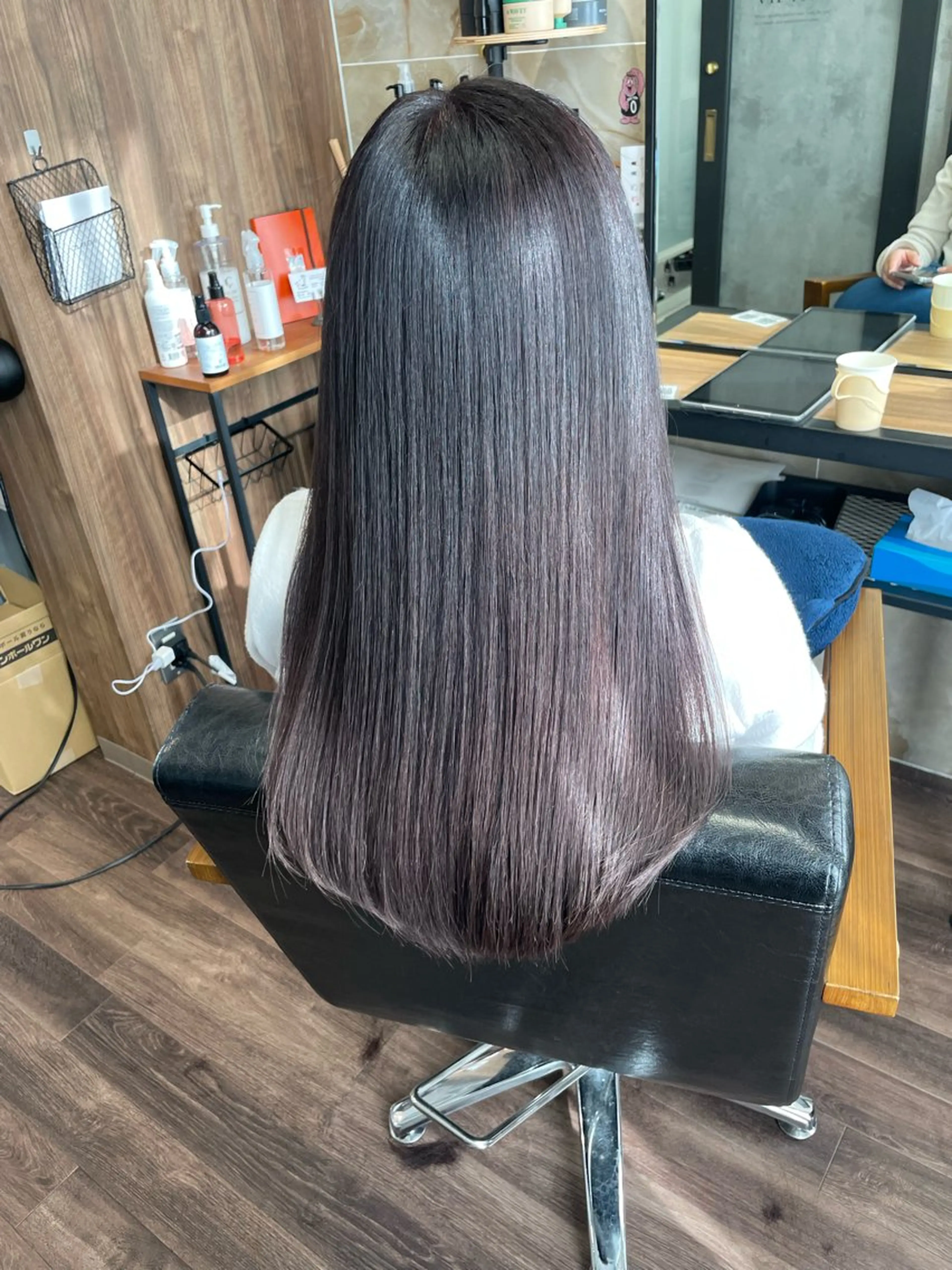 セミロング カラー 髪質改善 トリートメント 酸熱トリートメント トリートメント Lull (シェアサロンReco VIProom)所属・Lull1人美容室 バレイヤージュのヘアスタイル