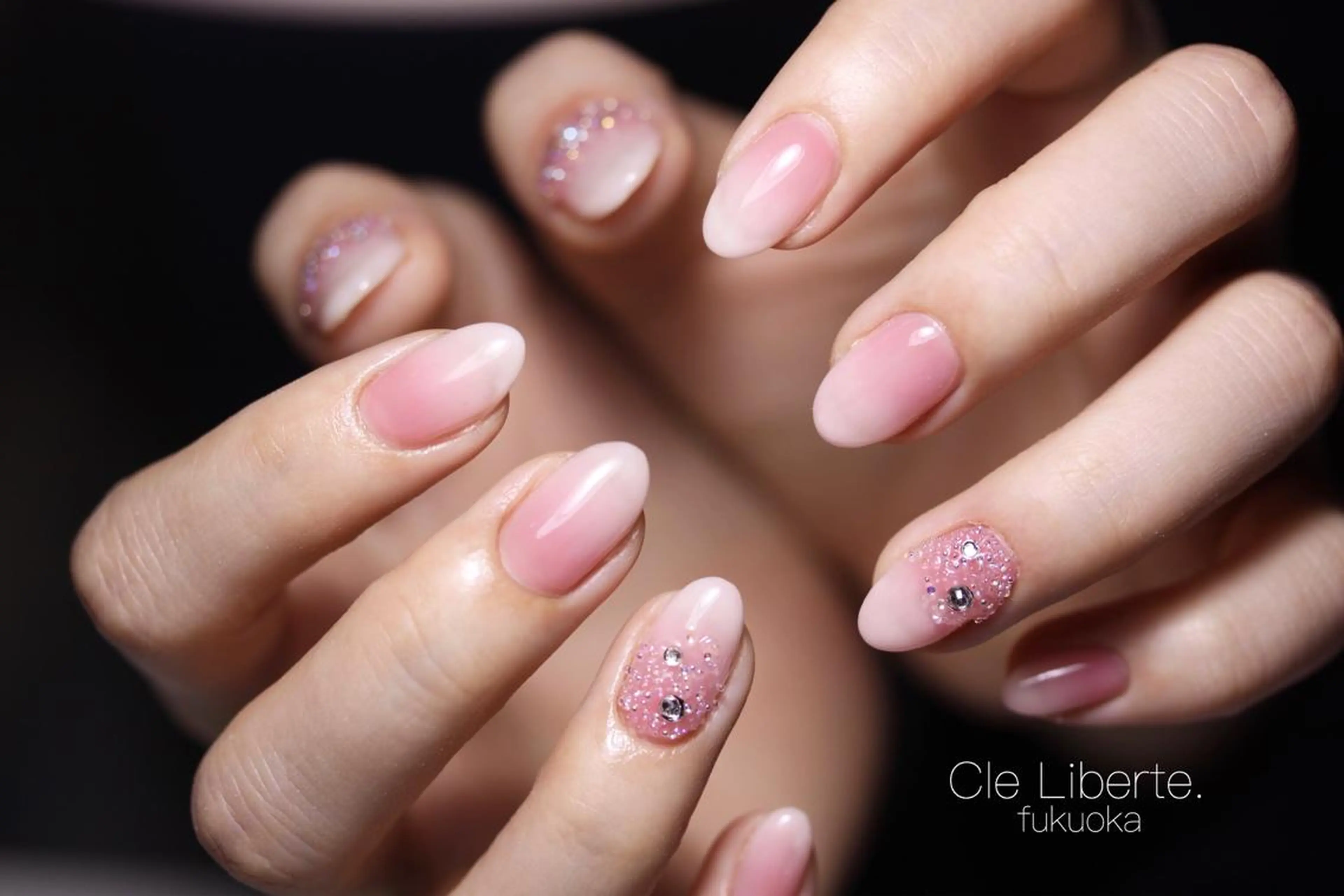 ネイル アートネイル フットネイル フレンチネイル キラキラネイル オフィスネイル Elio所属・Elio 国泰寺のネイルデザイン
