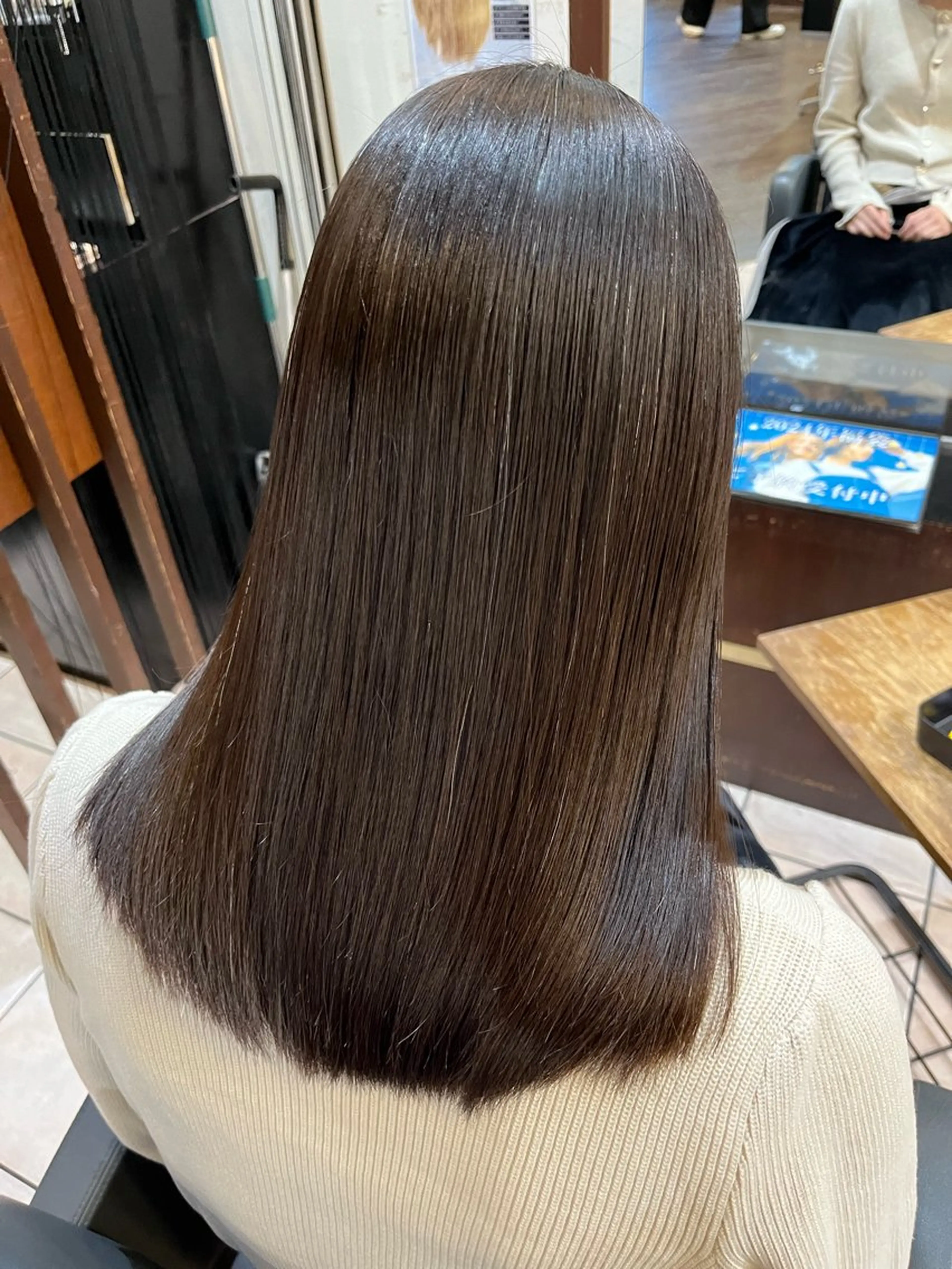 セミロング MODEK's阿倍野 HONOKAのヘアスタイル
