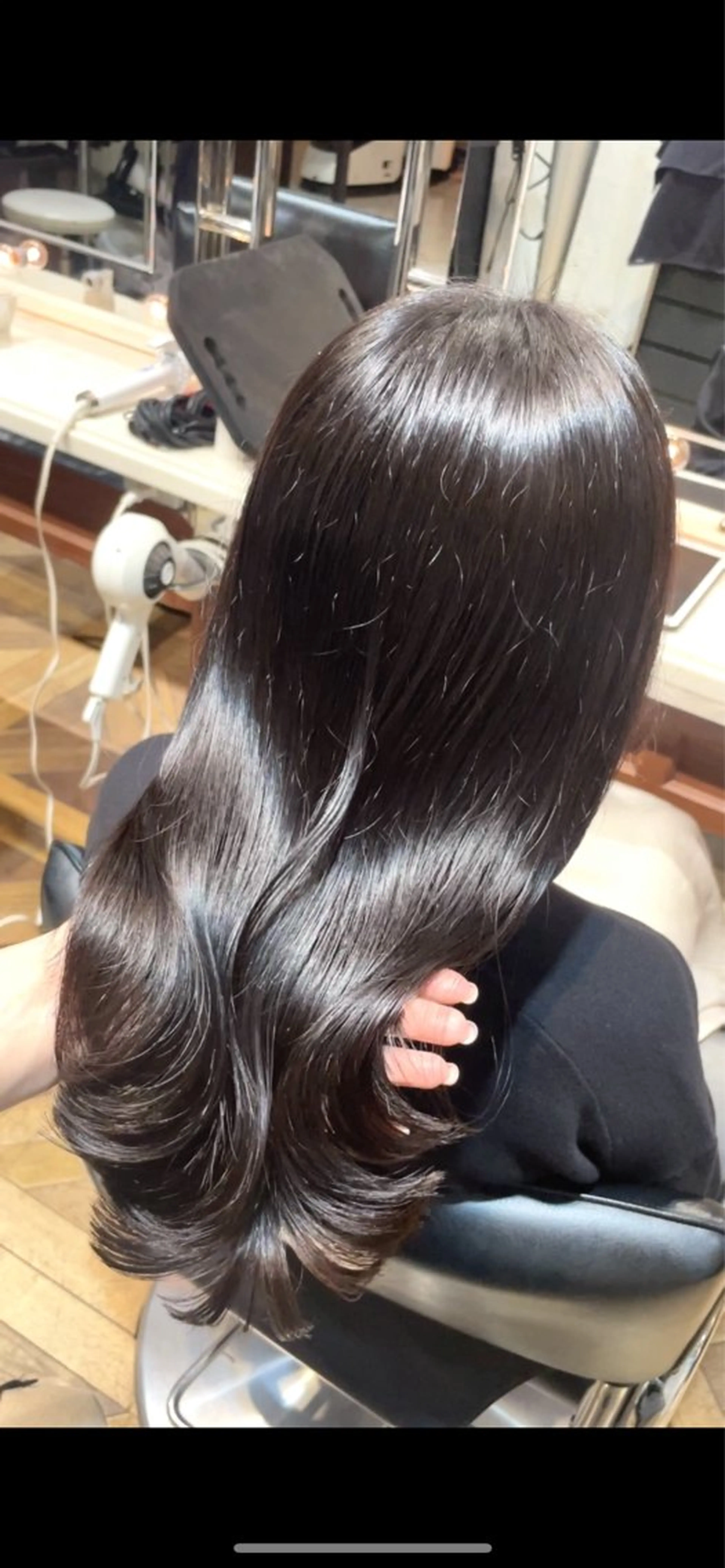 ロング カラー ブリーチ ダブルカラー グレージュ ブリーチなしカラー カット ヘアカラー トリートメント BEBE所属・ご新規様限定 透明感カラーKANAのヘアスタイル