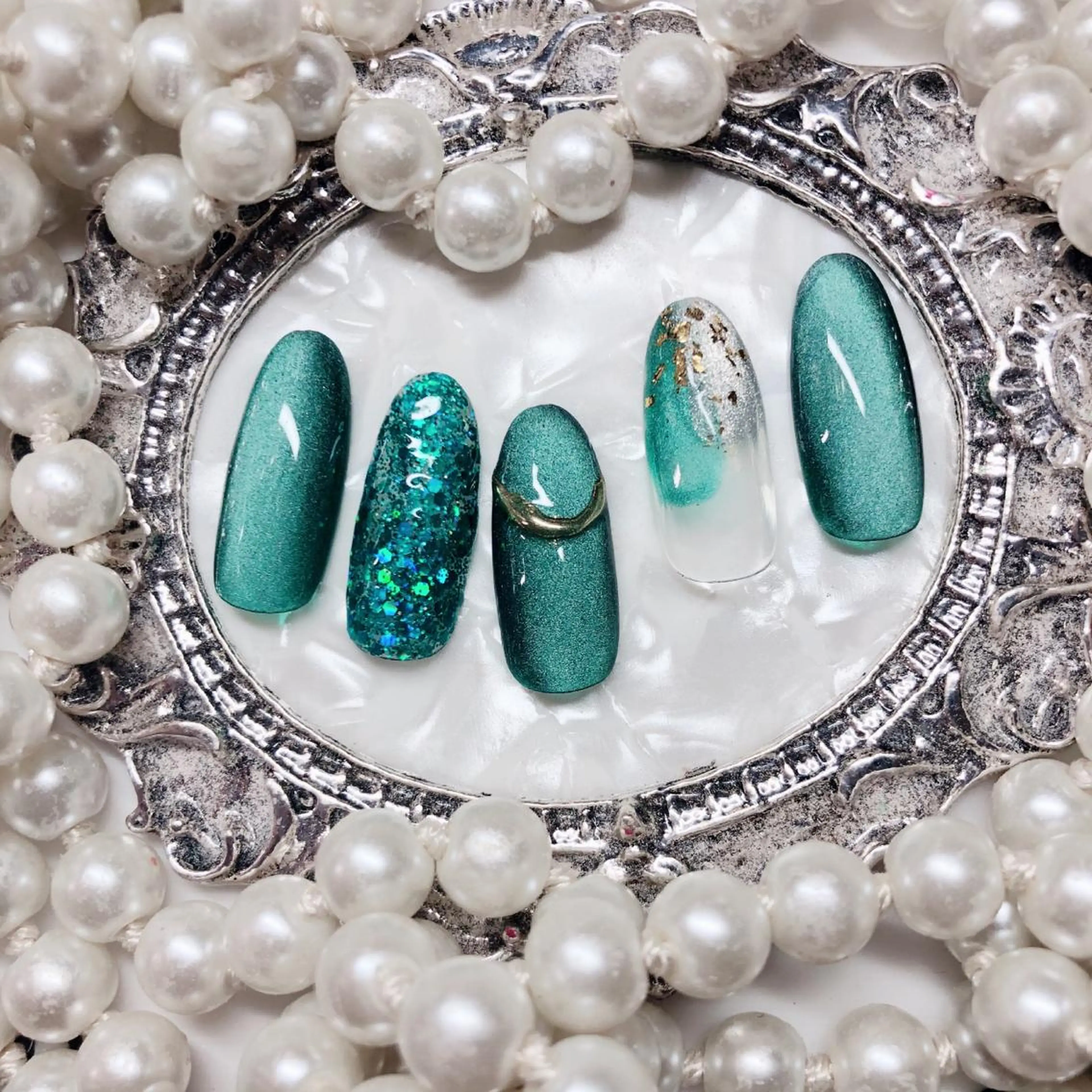 ネイル ハンドネイル マジックミラー所属・マジック ミラーのネイルデザイン