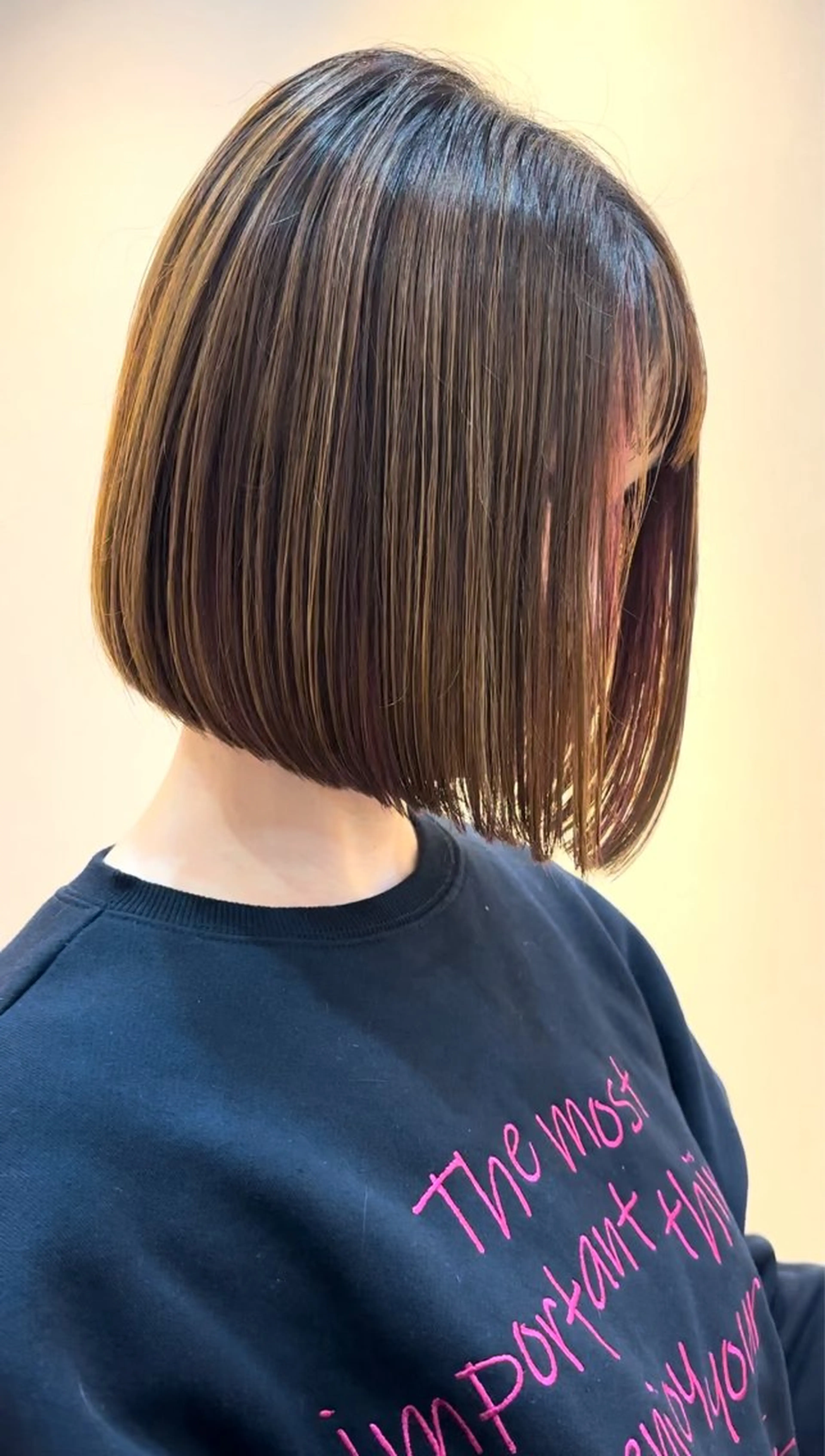 ショート 切りっぱなしボブ ボブ ショートヘア HARUKI  MINATO Japan広島紙屋町店所属・hmj紙屋町店 脊戸智志のエステ・リラクイメージ