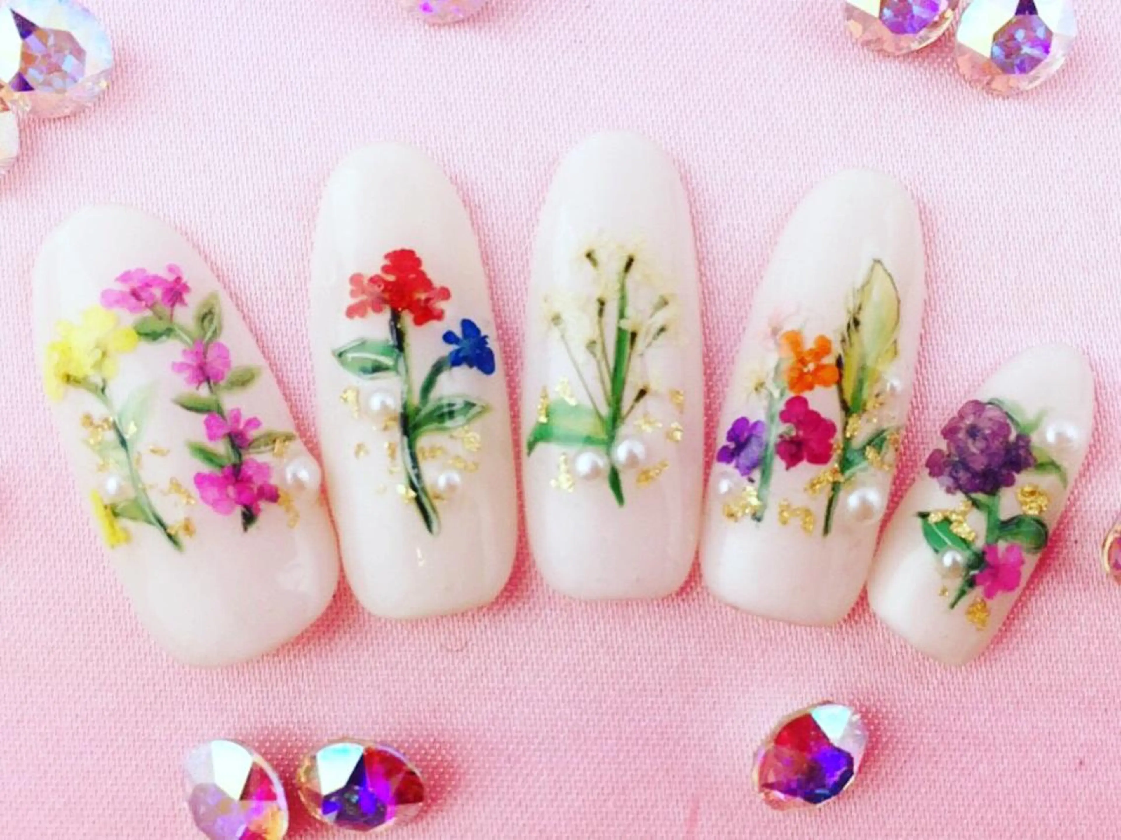 ミディアム カラー ネイル NAILSGOGO shibuyaのネイルデザイン