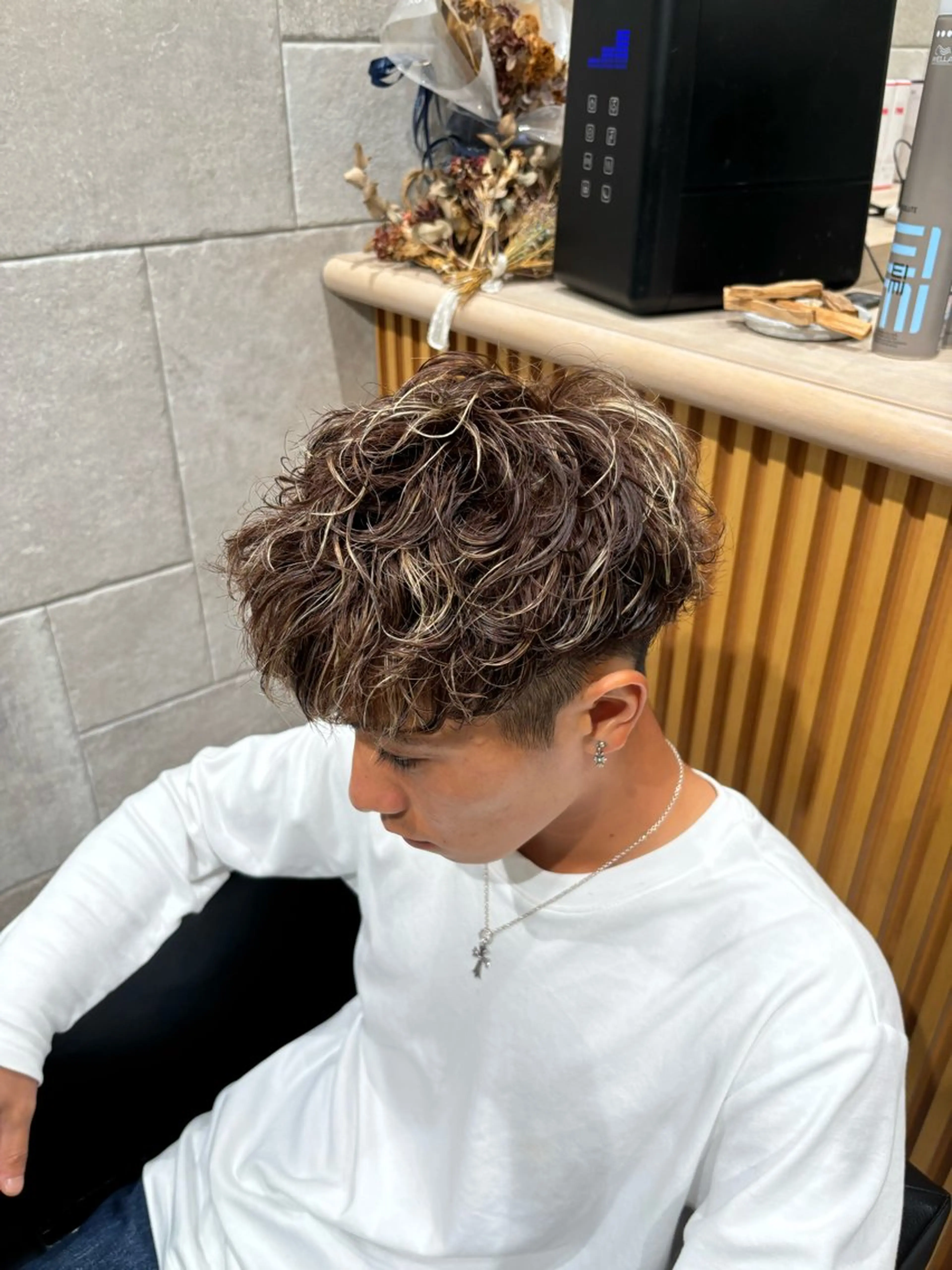 パーマ メンズ スペインカール メンズパーマ、スパ イキー、上野星也のヘアスタイル