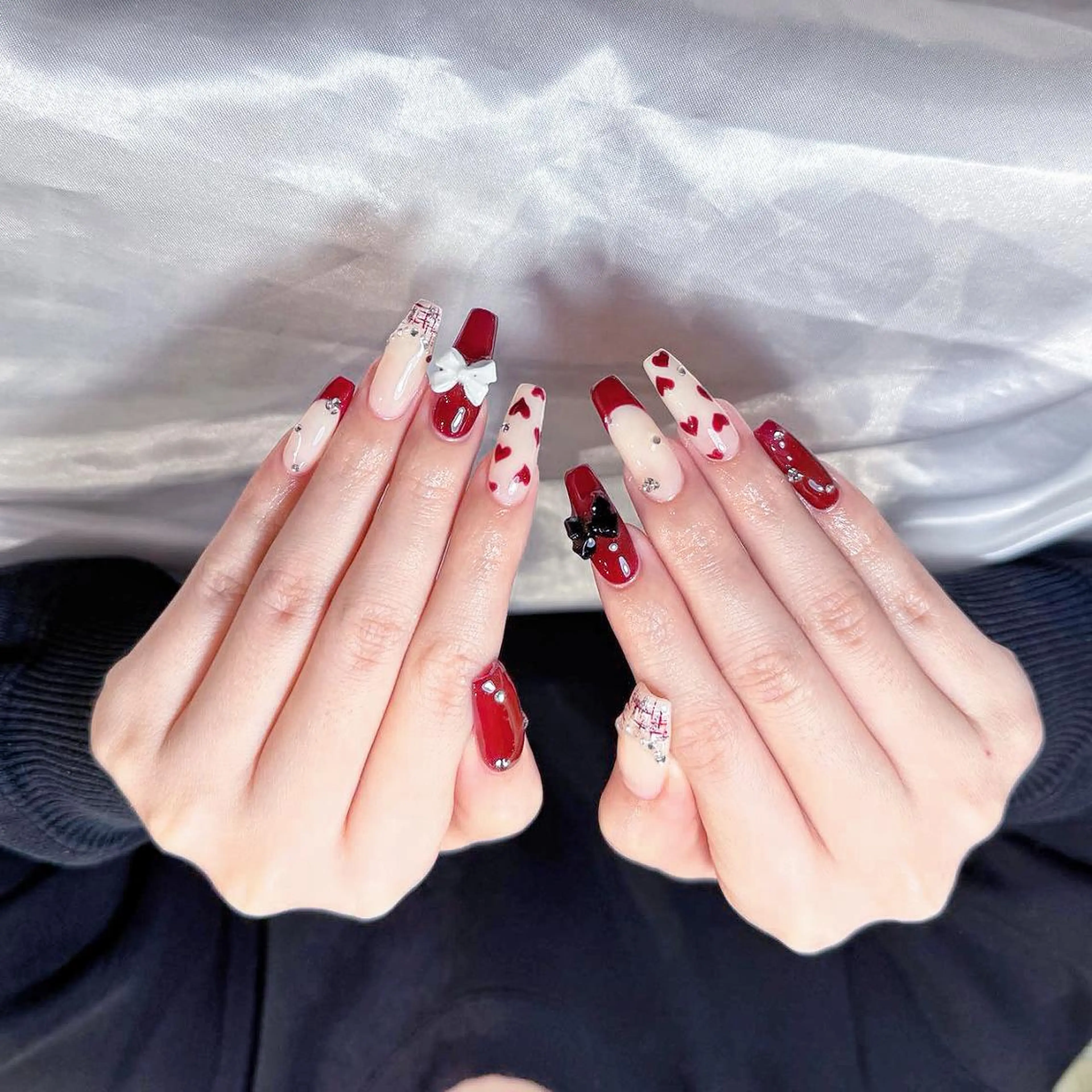 ネイル アートネイル オーロラネイル ガーリー キラキラネイル 韓国ネイル DEMAIN- 🌸のネイルデザイン