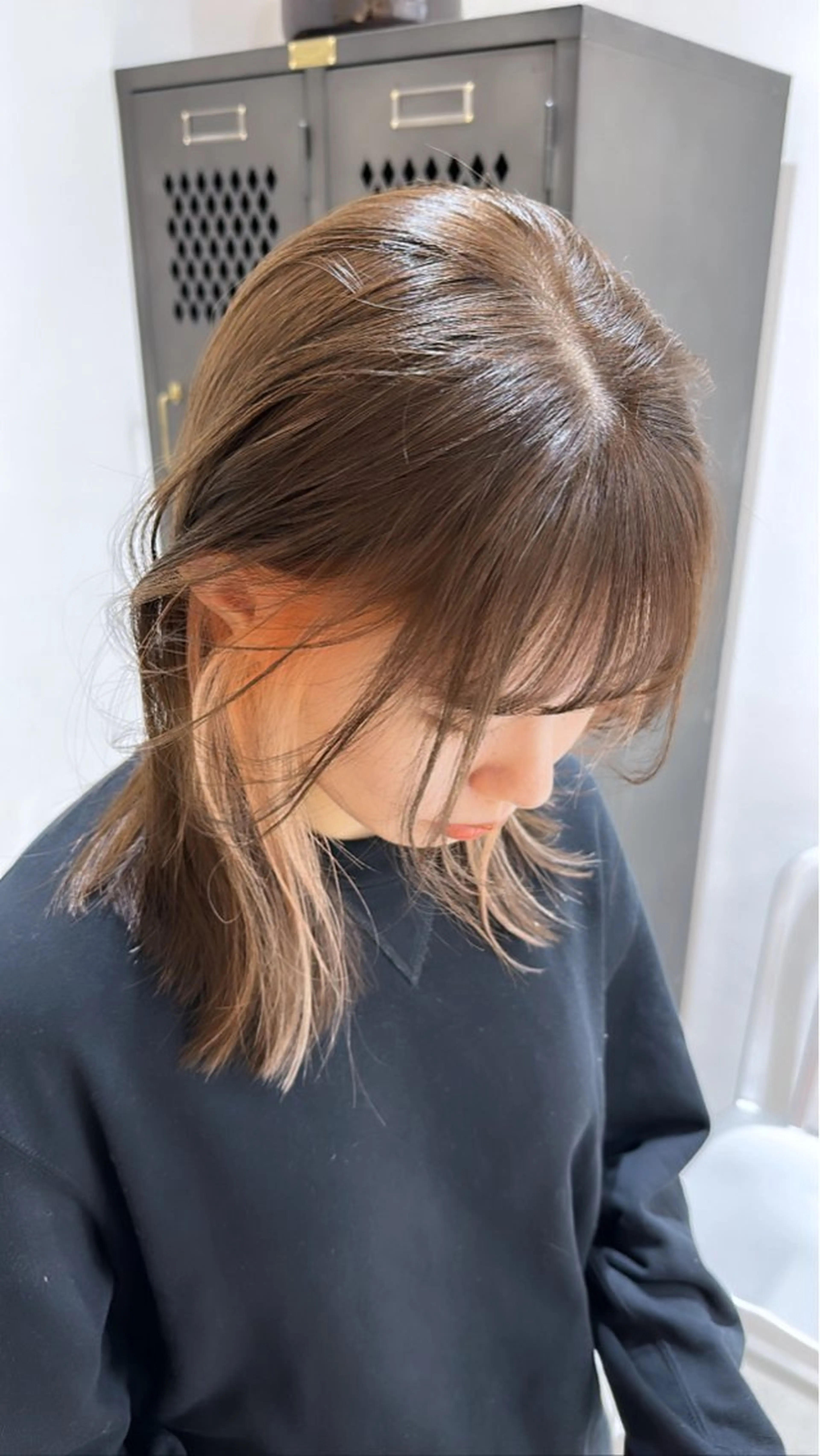 イヤリングカラー、ポイントカラー〻【ブリーチ、全体染めもご希望の場合メッセージにてお伝えください！※補足にて料金記載】の写真