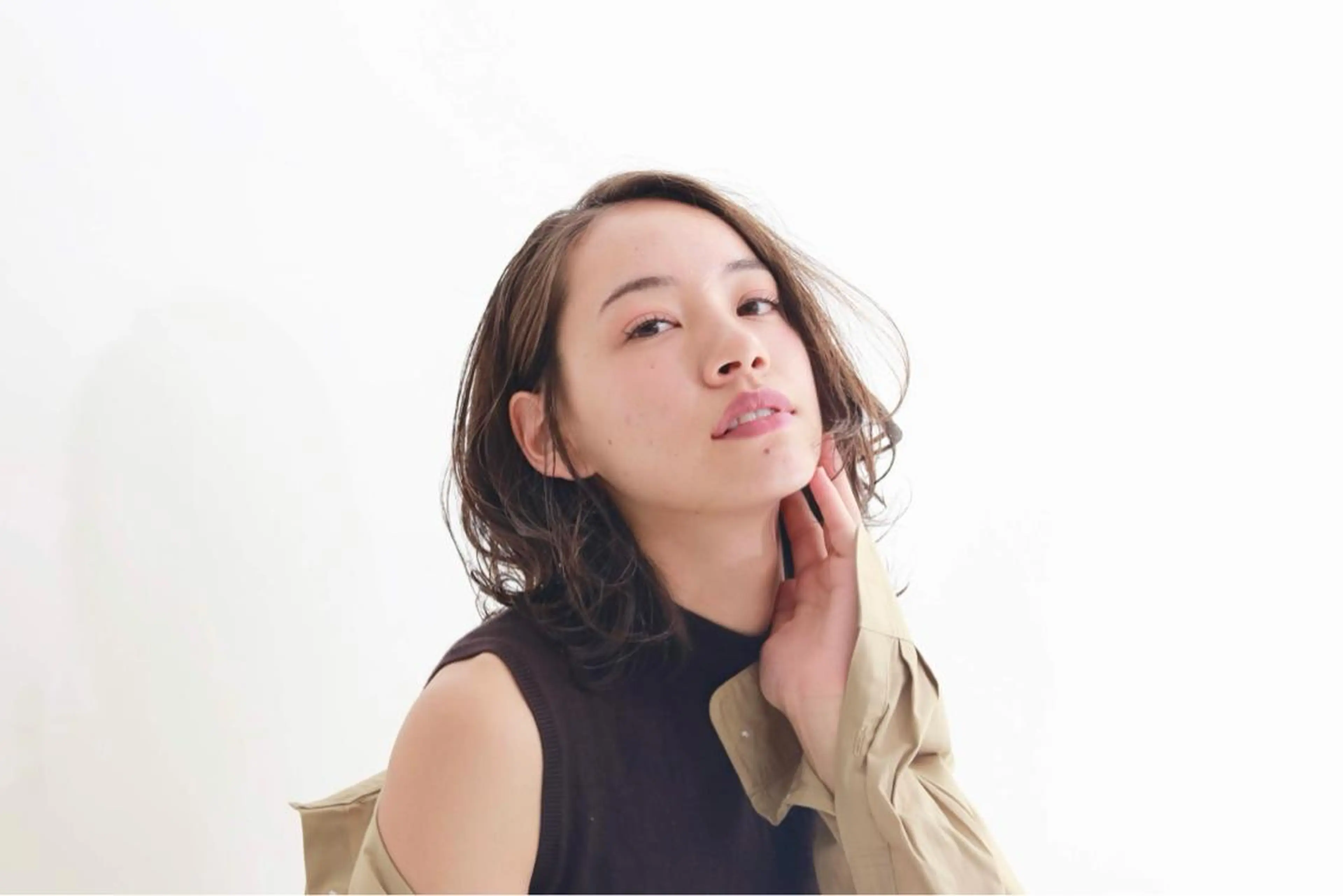 ミディアム カラー 💡レイヤーカット/ グレージュ松本隼人のヘアスタイル