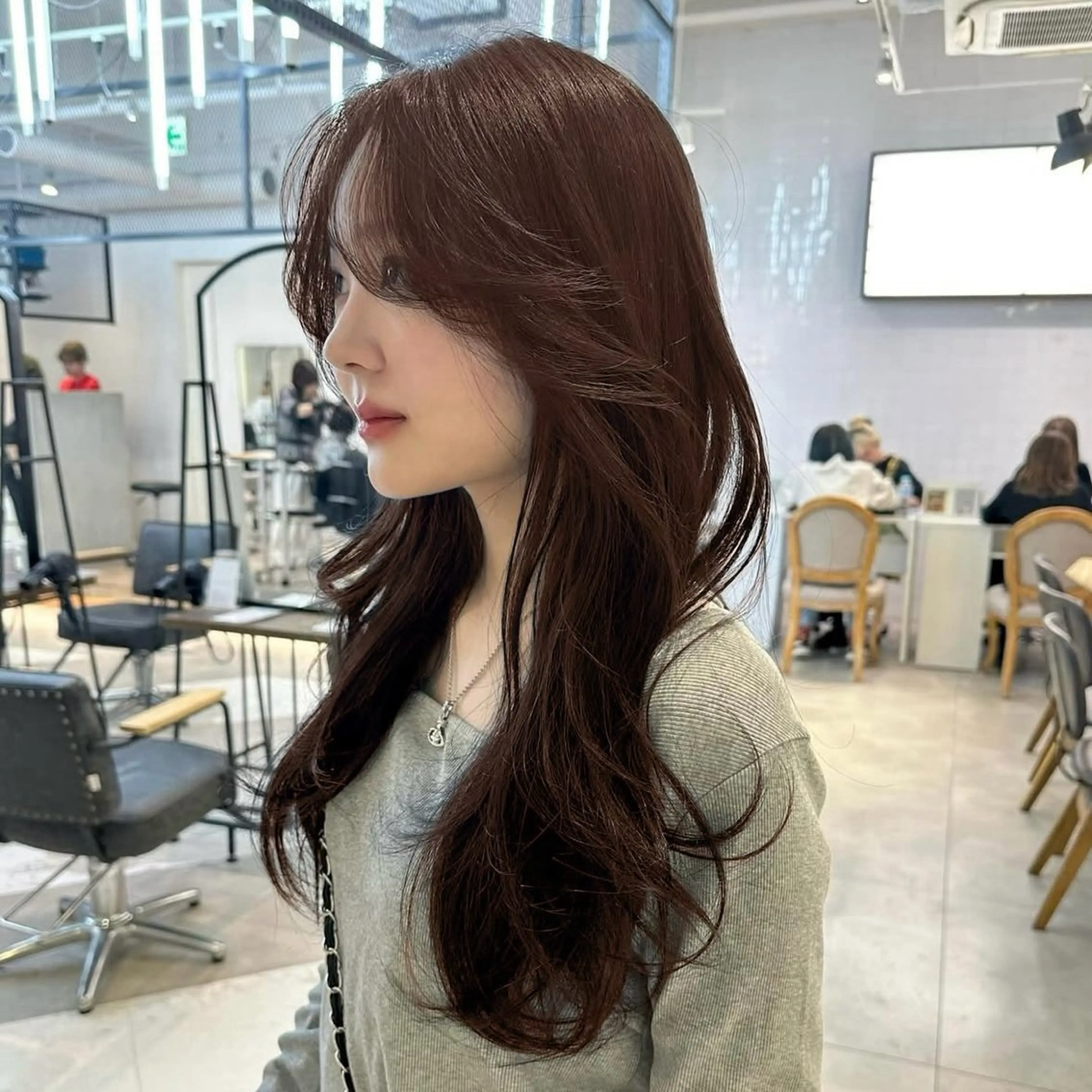 セミロング カラー ヘアカラー ブラウン/暖色/レイ ヤー/ココトキ🌺のヘアスタイル