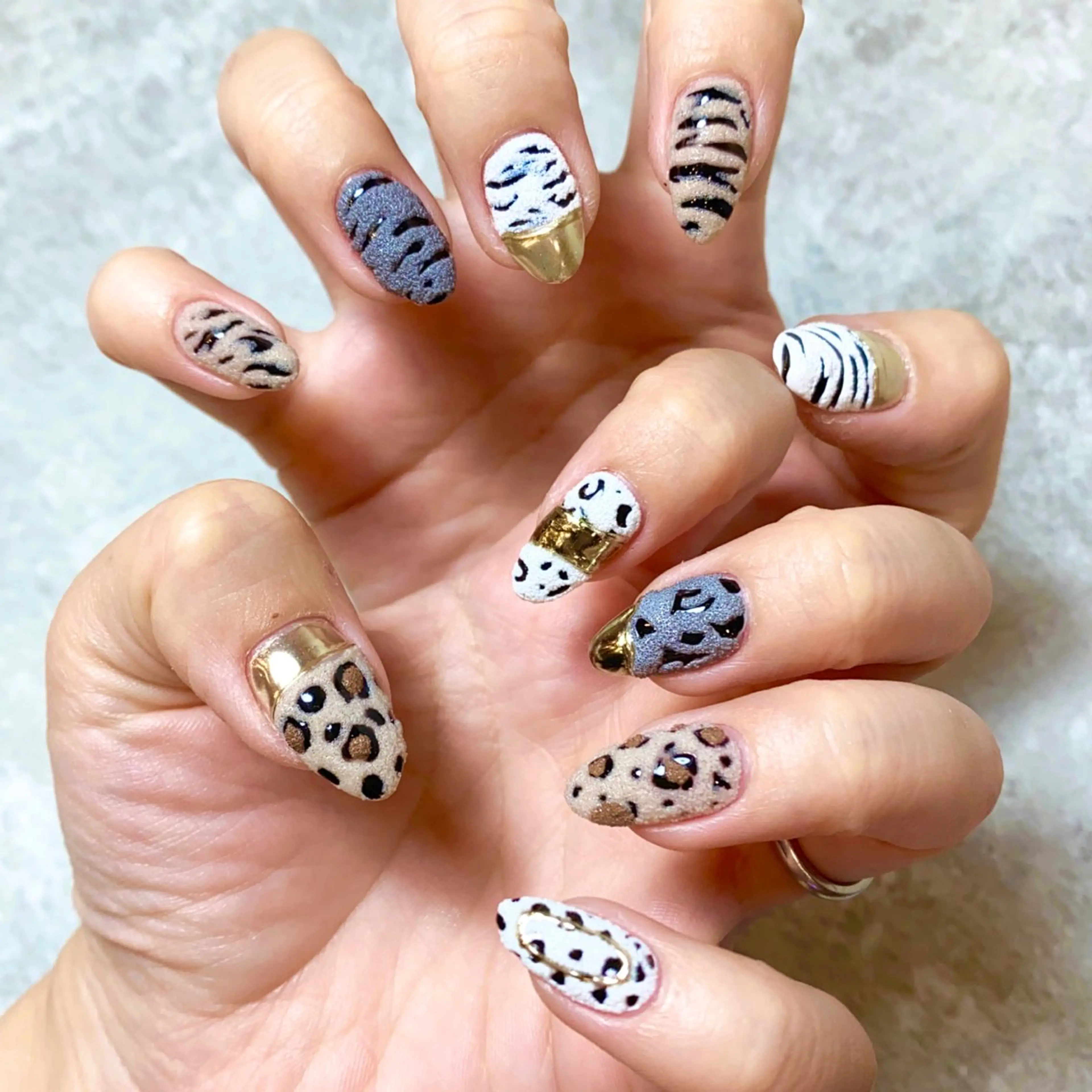 ネイル アニマル柄 ハンドネイル Narumi nailのネイルデザイン