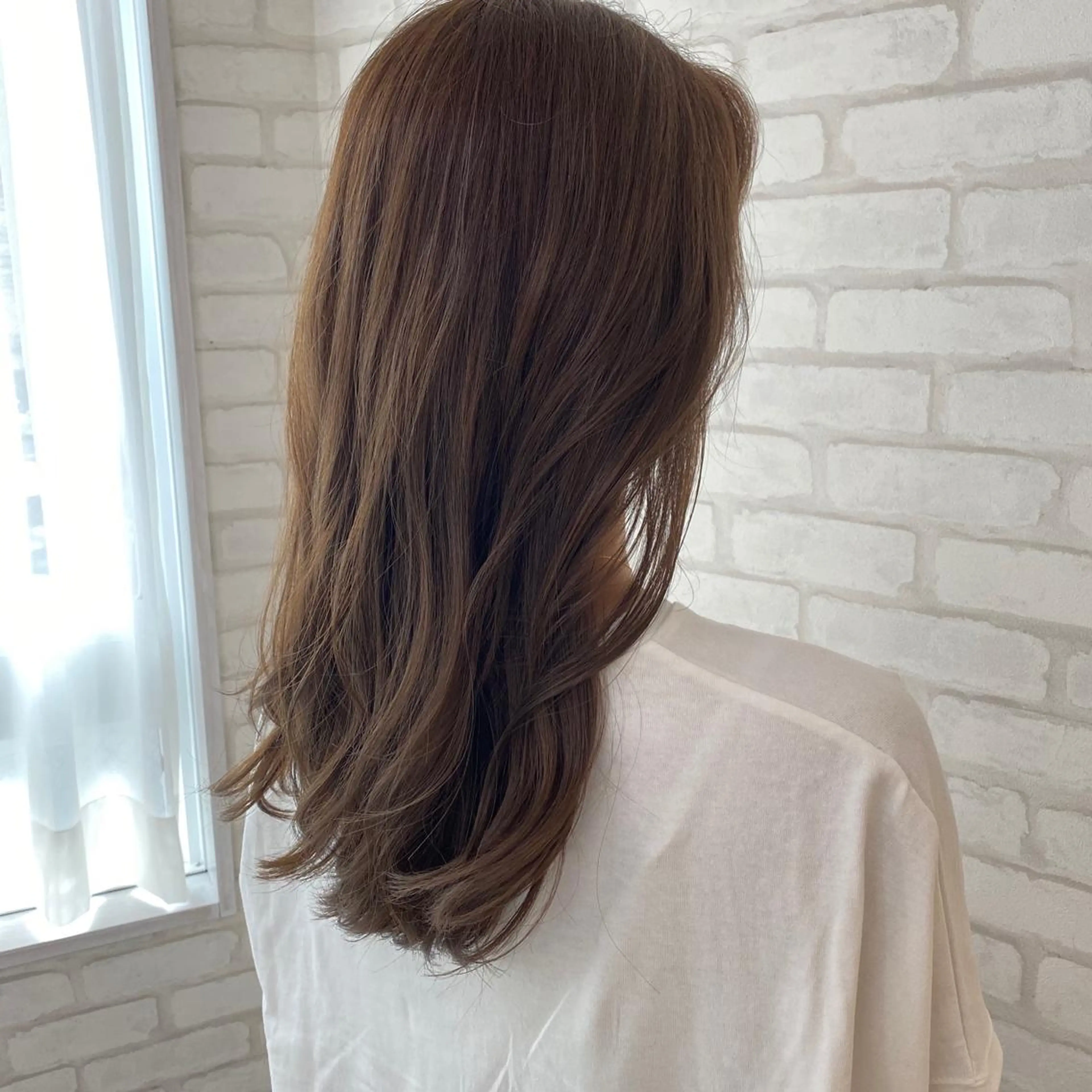 セミロング カラー abilita AZUSAのヘアスタイル