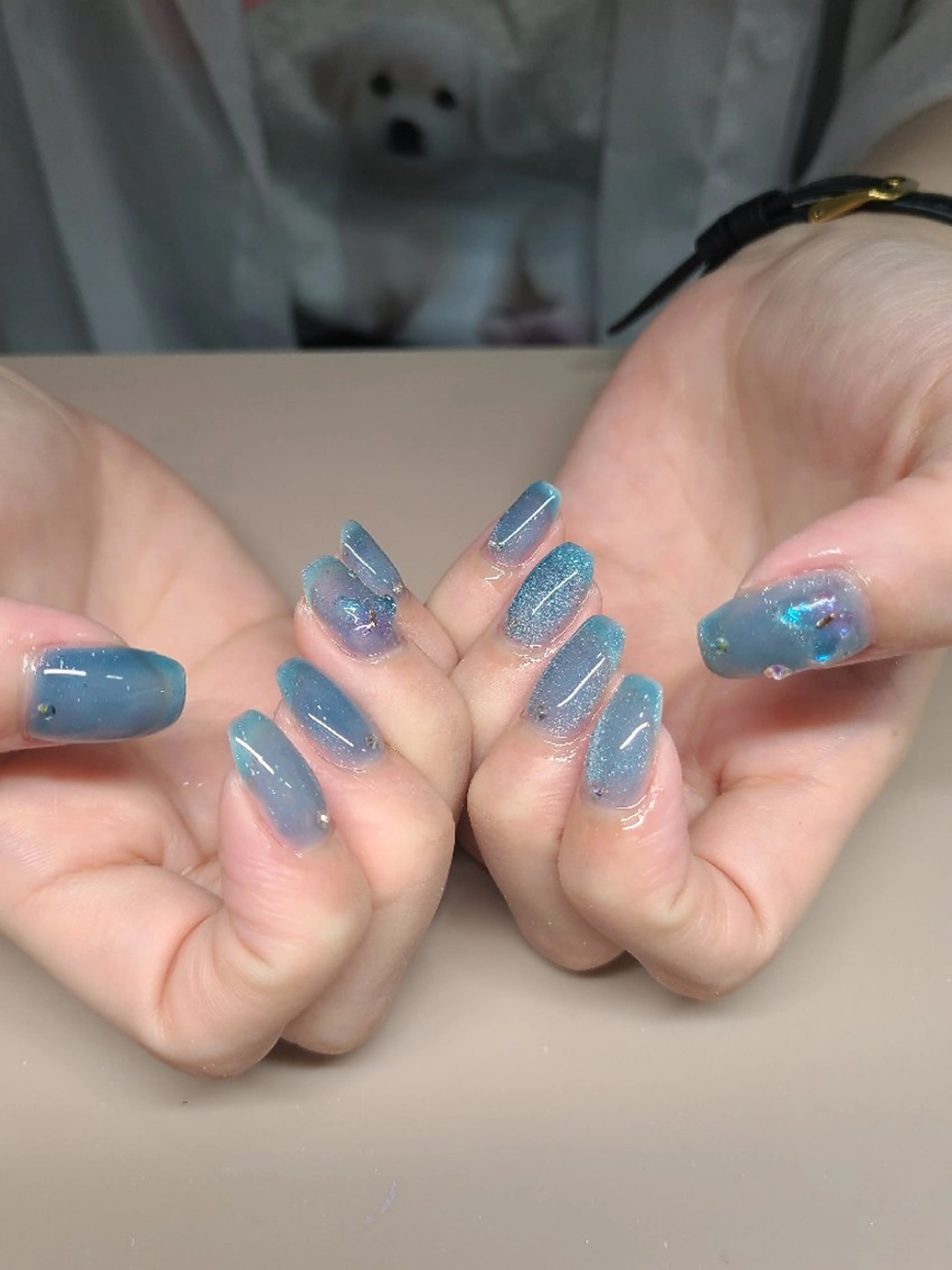 ネイル 氷ネイル・うるうるネイル マグネットネイル 13日3980円‼️ マグもデザインも◎のネイルデザイン