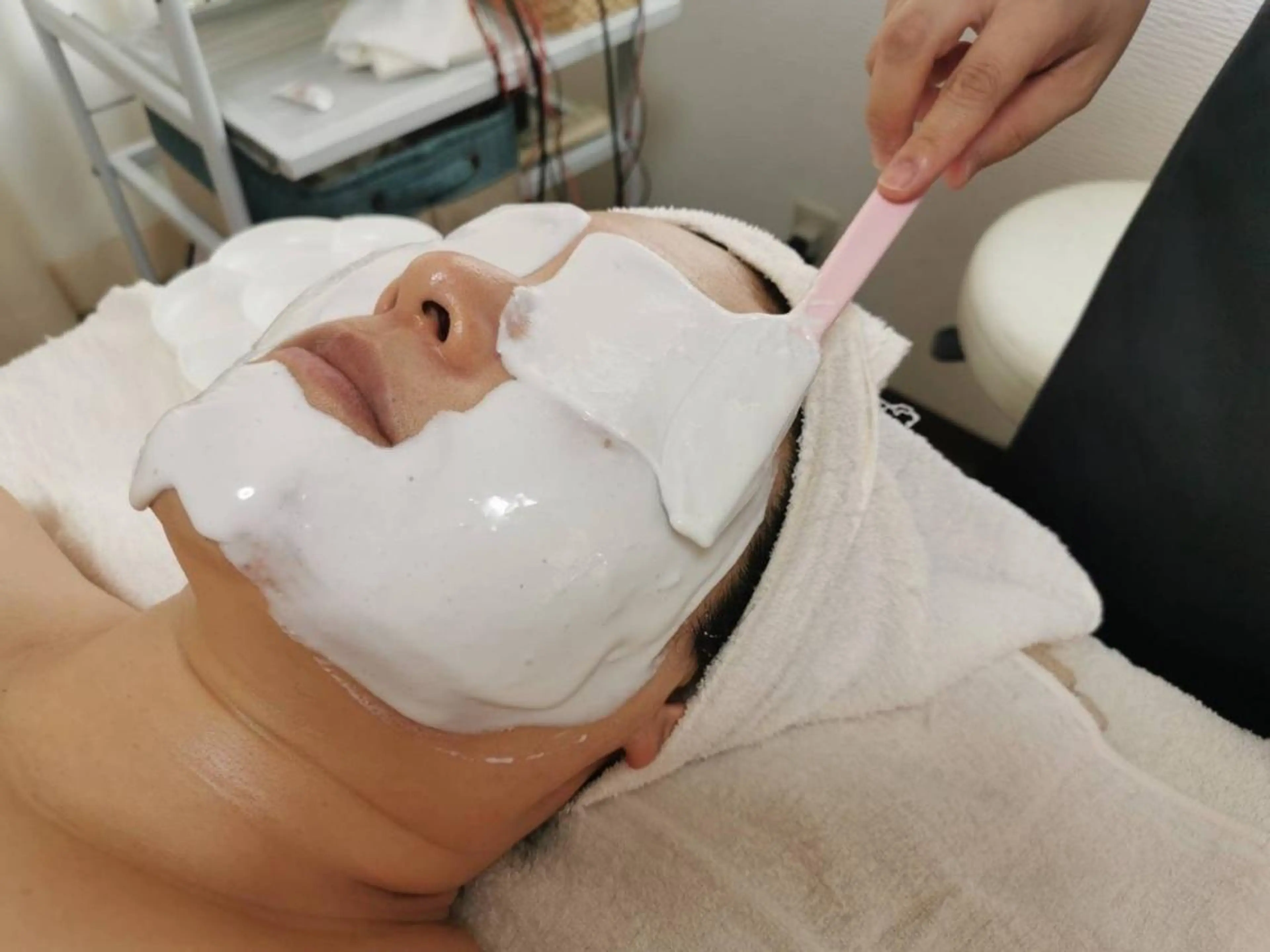 エステ ニキビケア◇ニキビ跡 レゾン京橋店 八崎のエステ・リラクイメージ