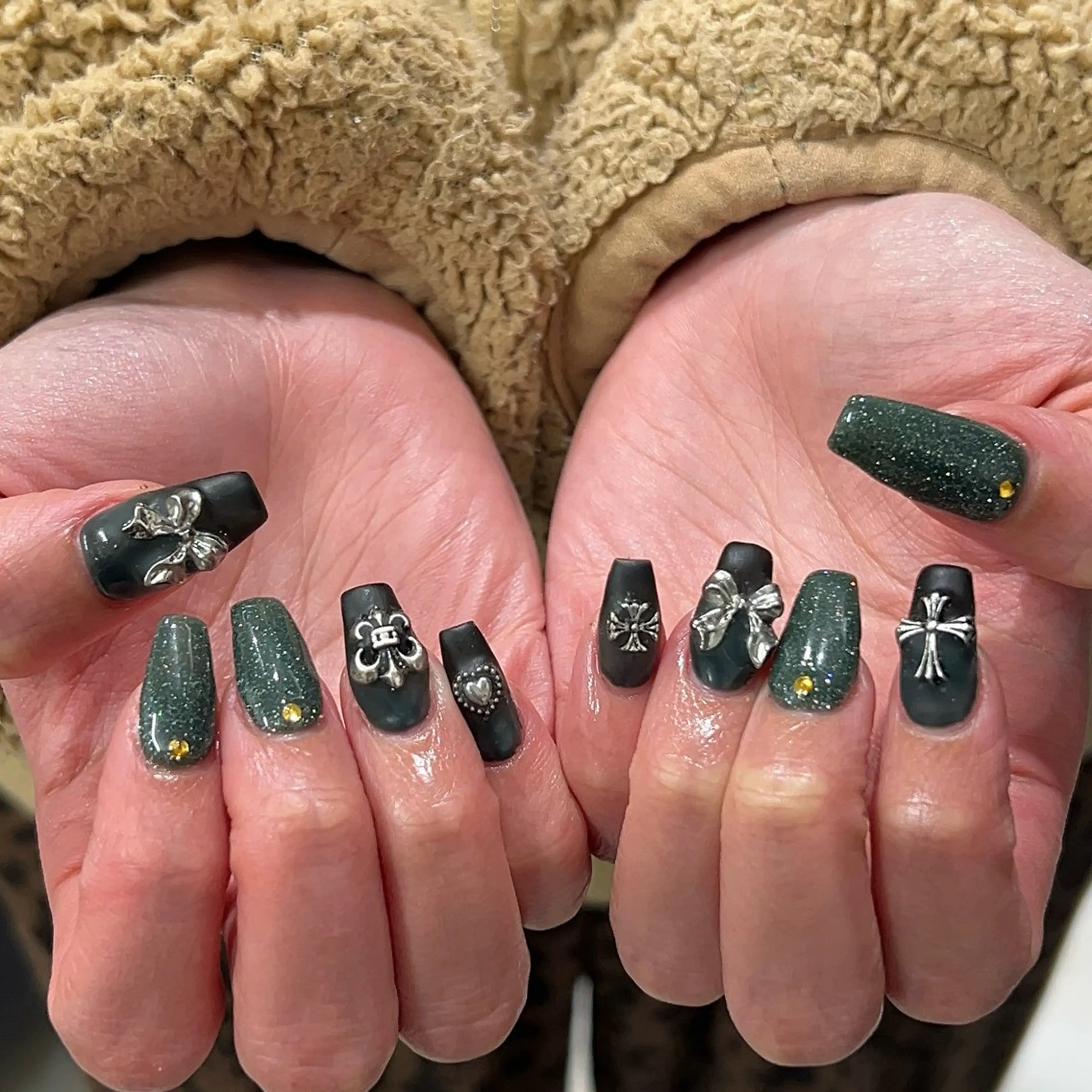 ネイル MODA MANAMIᵕ̈のネイルデザイン