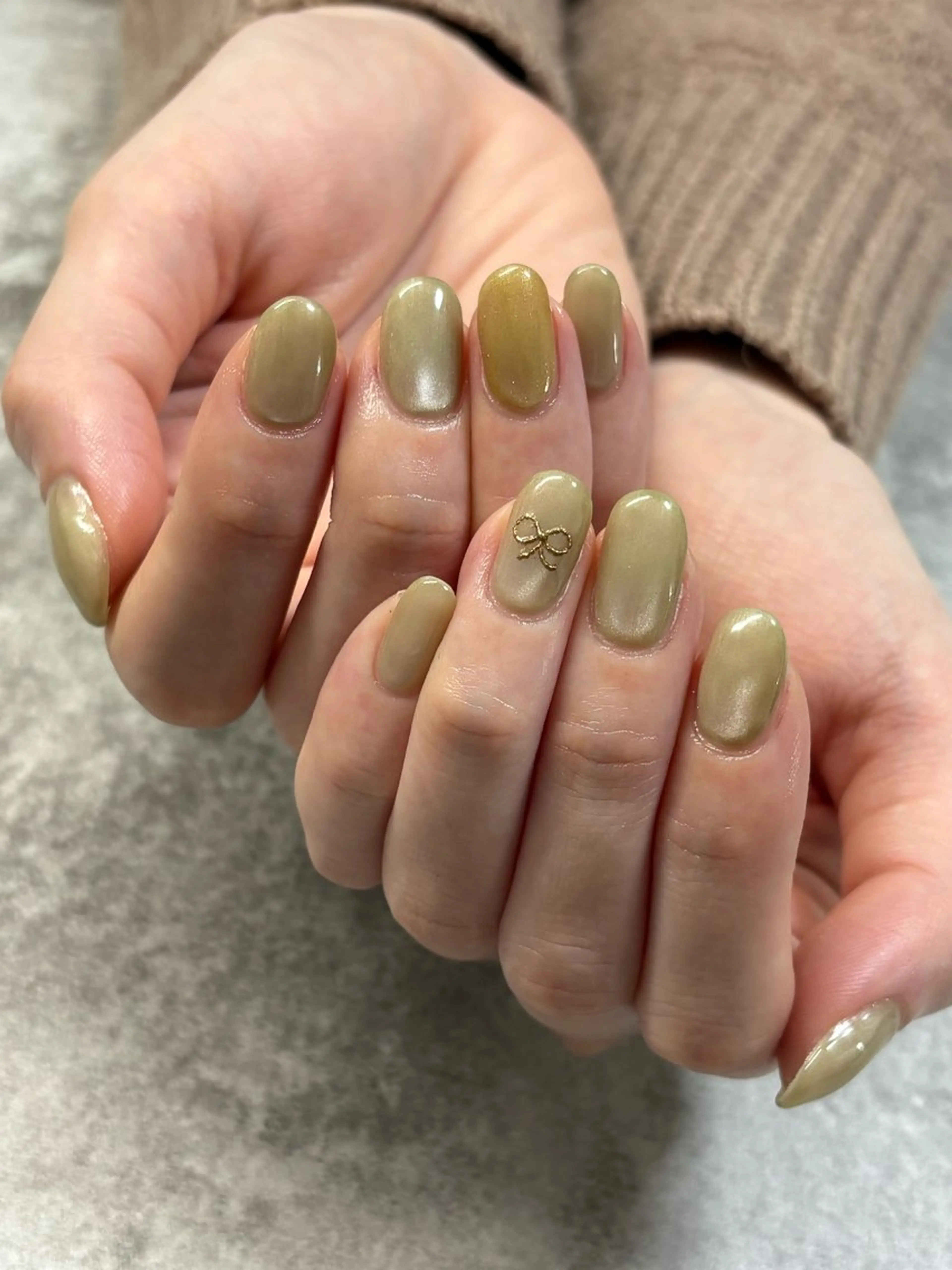 ネイル マグネットネイル リボン 春ネイル ハンドネイル FIORITURA Maikoのネイルデザイン