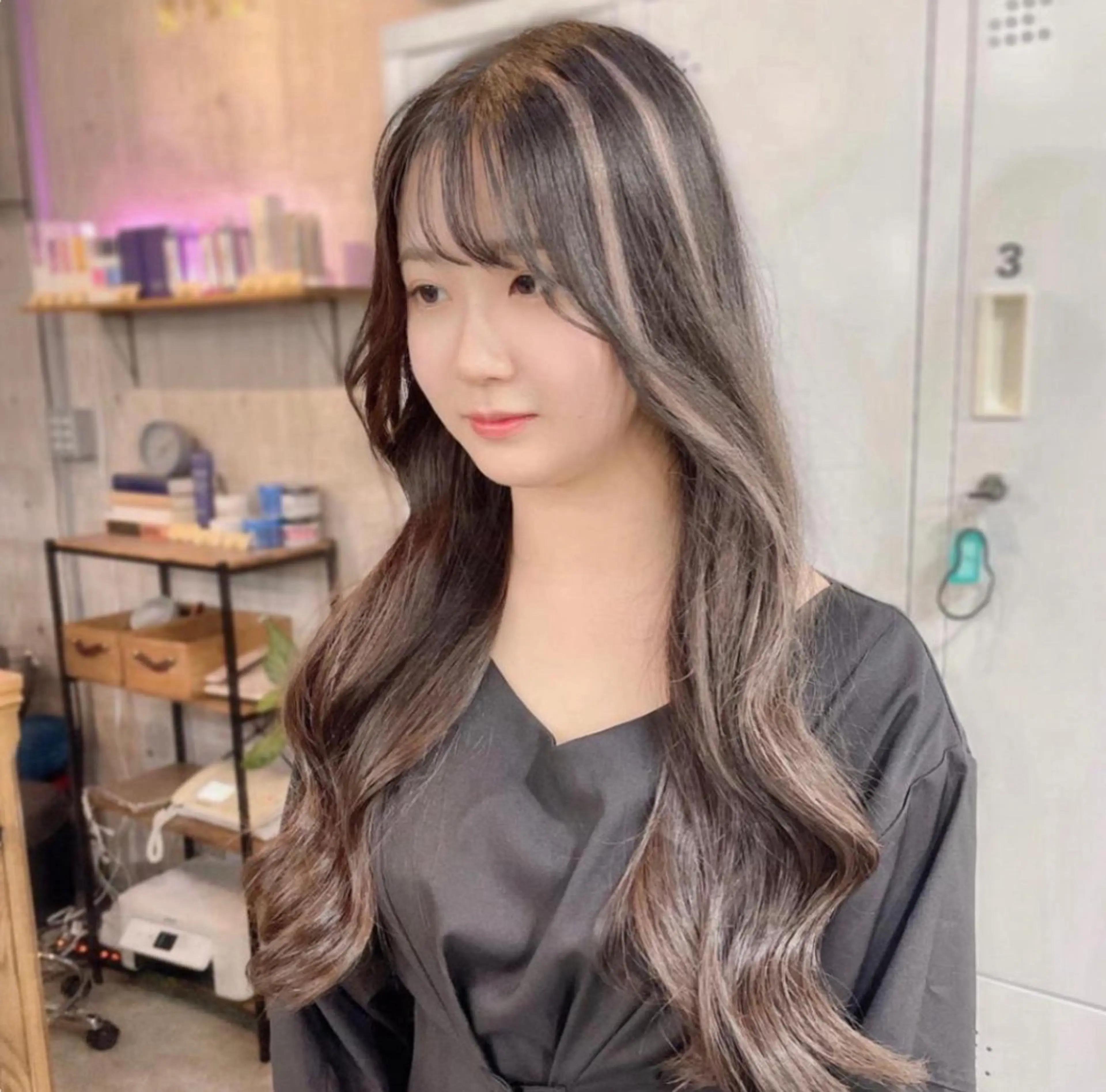 ロング カラー ハイライトカラー エクステ ハイライト 韓国風ヘア MIRAC所属・Ryoichi⛓️ 韓国ヘア/ハイトーンのヘアスタイル