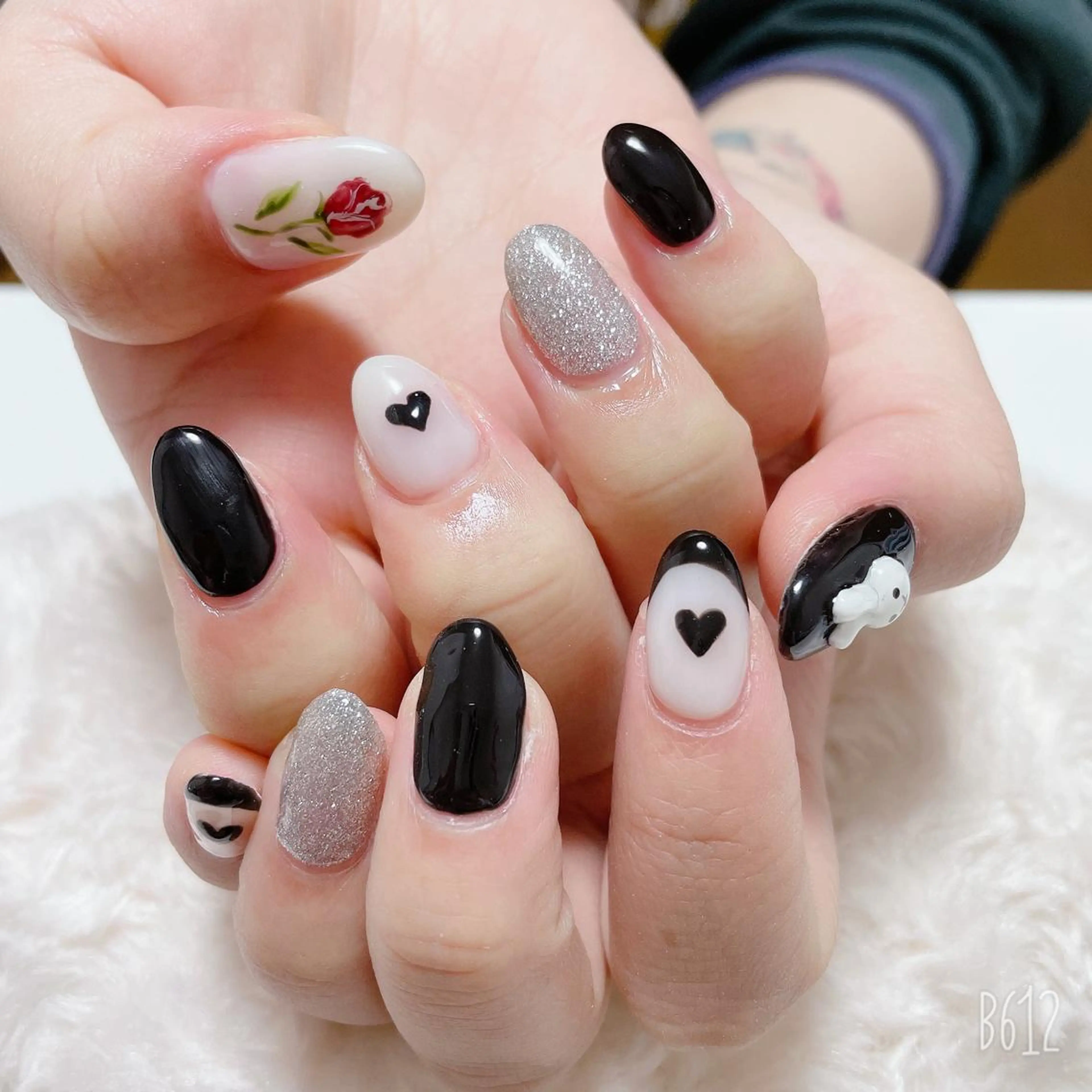 ネイル The Best Beauty受付担当のヘアスタイル