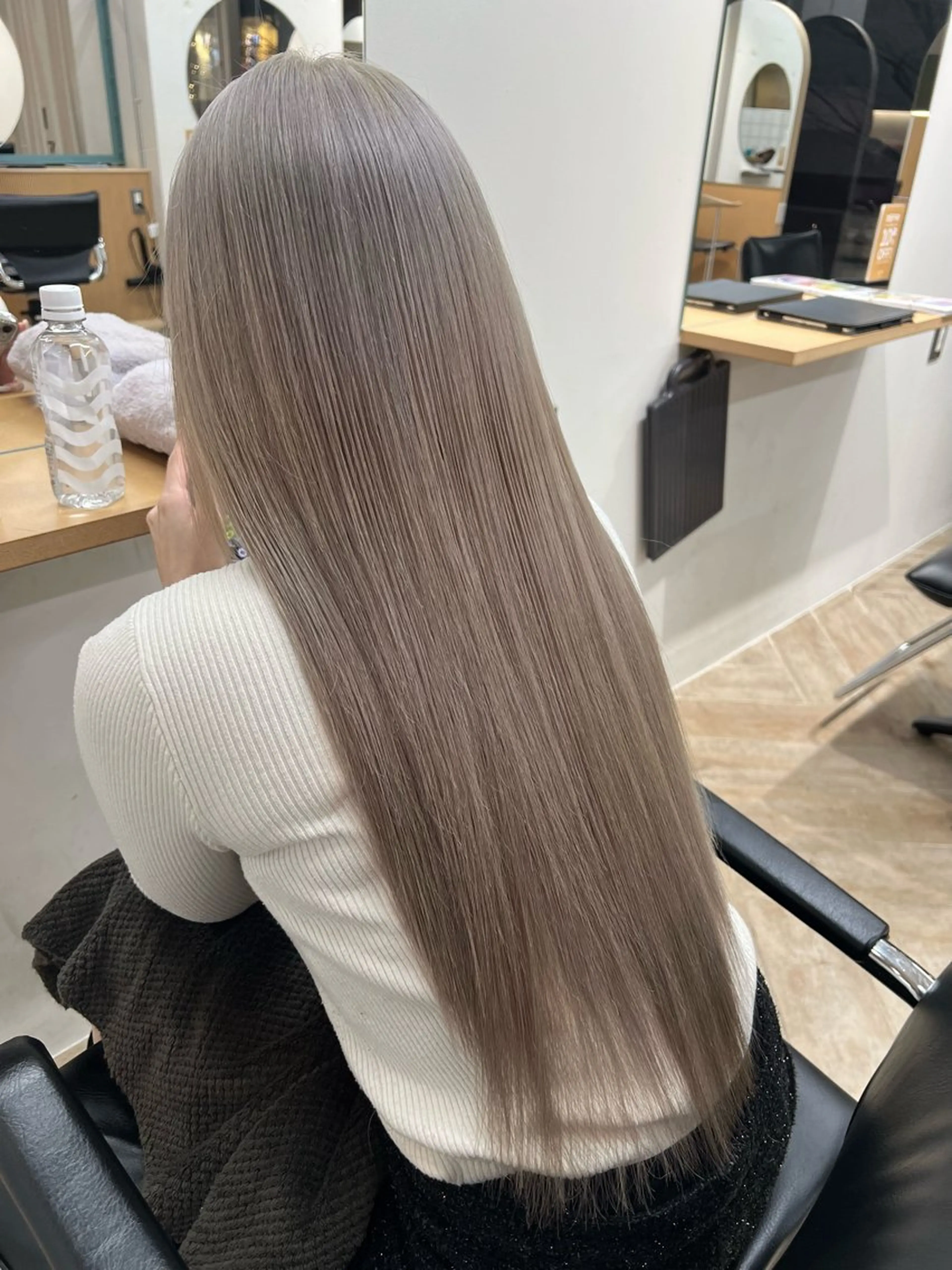 ロング カラー ベージュカラー 新潟/万代/井上佑のヘアスタイル
