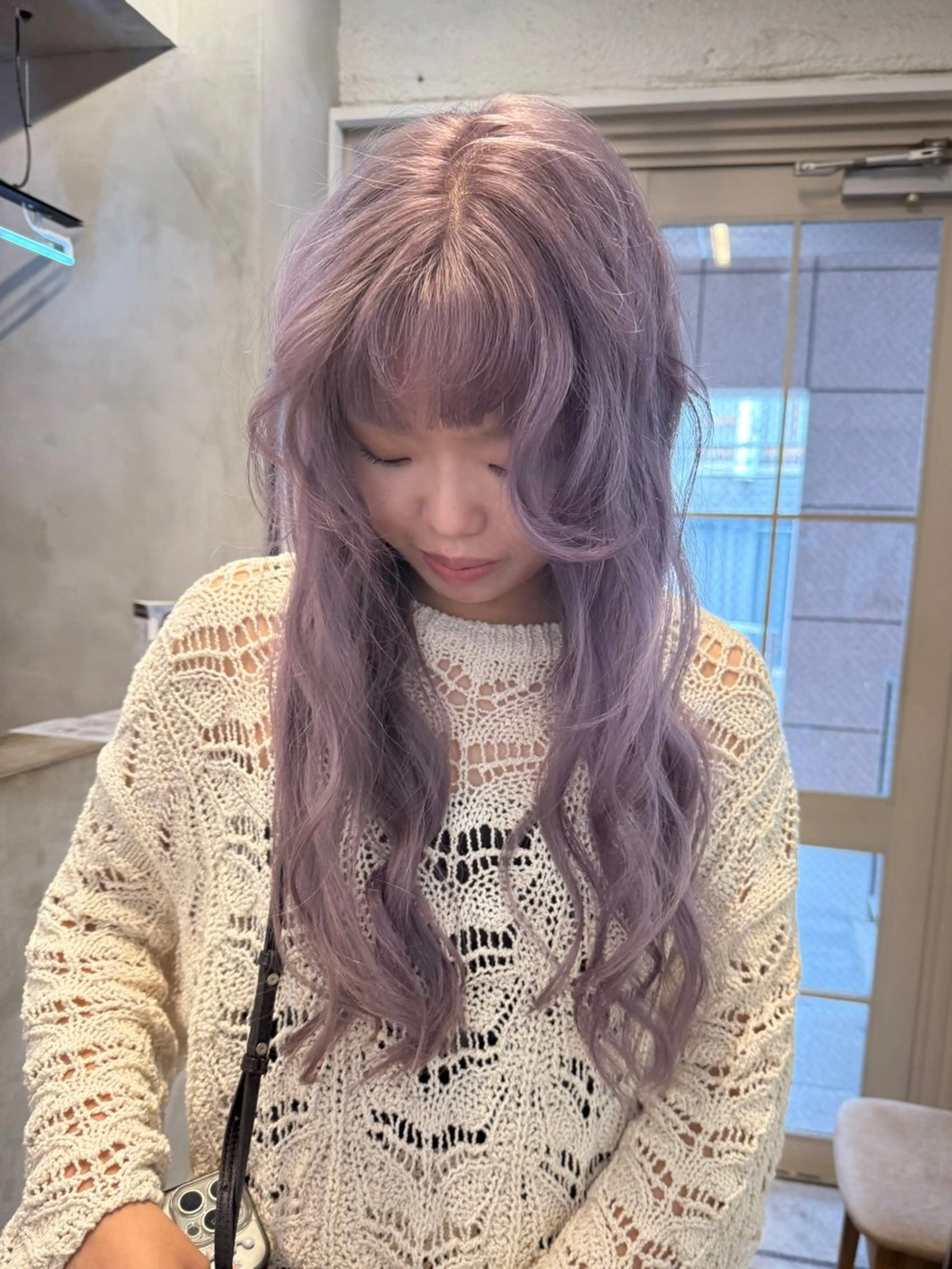 ロング カラー ミルクティー× グレージュMOMOのヘアスタイル