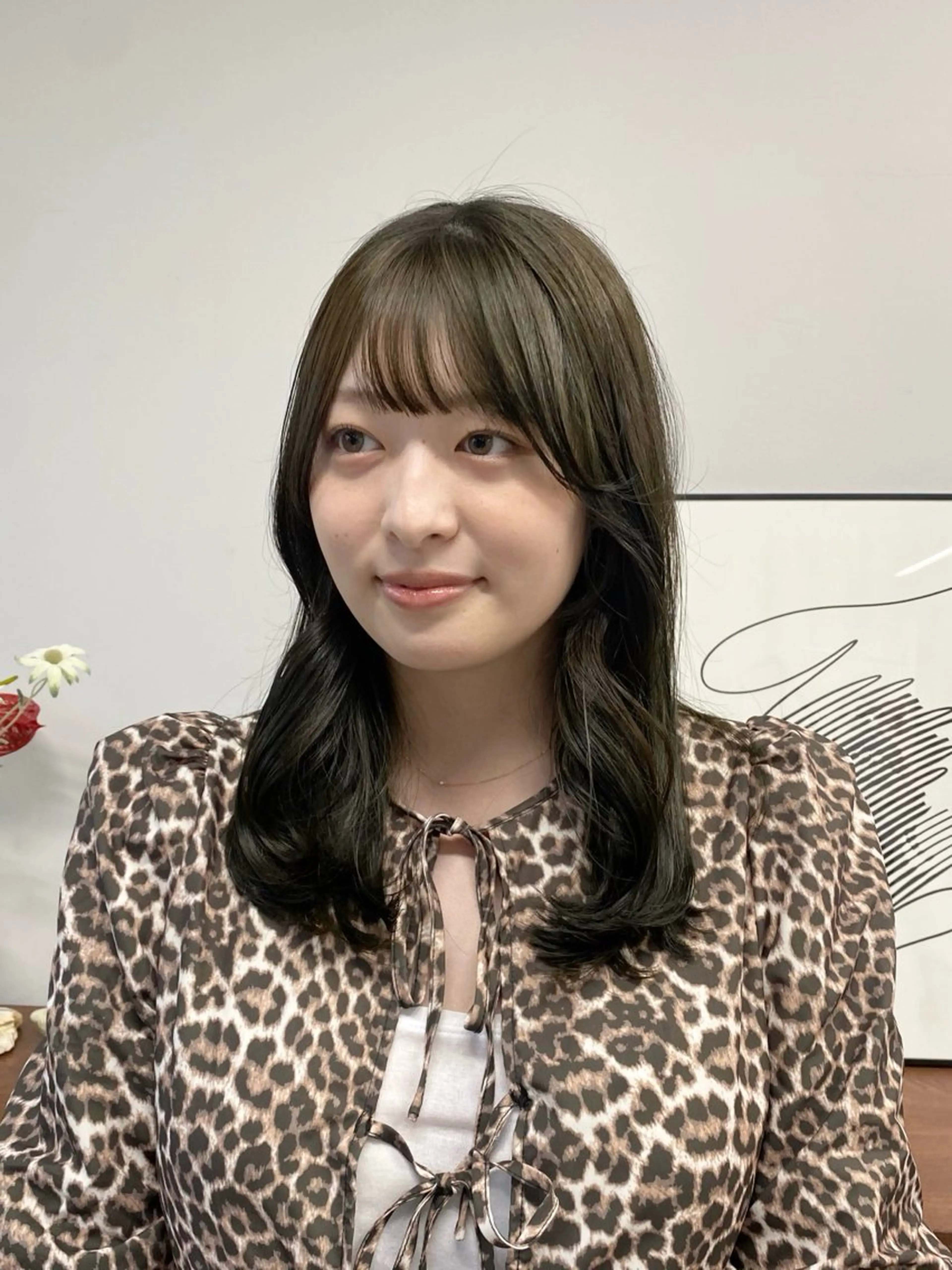 セミロング カット ヘアカラー トリートメント 仲村安葉/暖色カラー 透明感カラー🧊のヘアスタイル