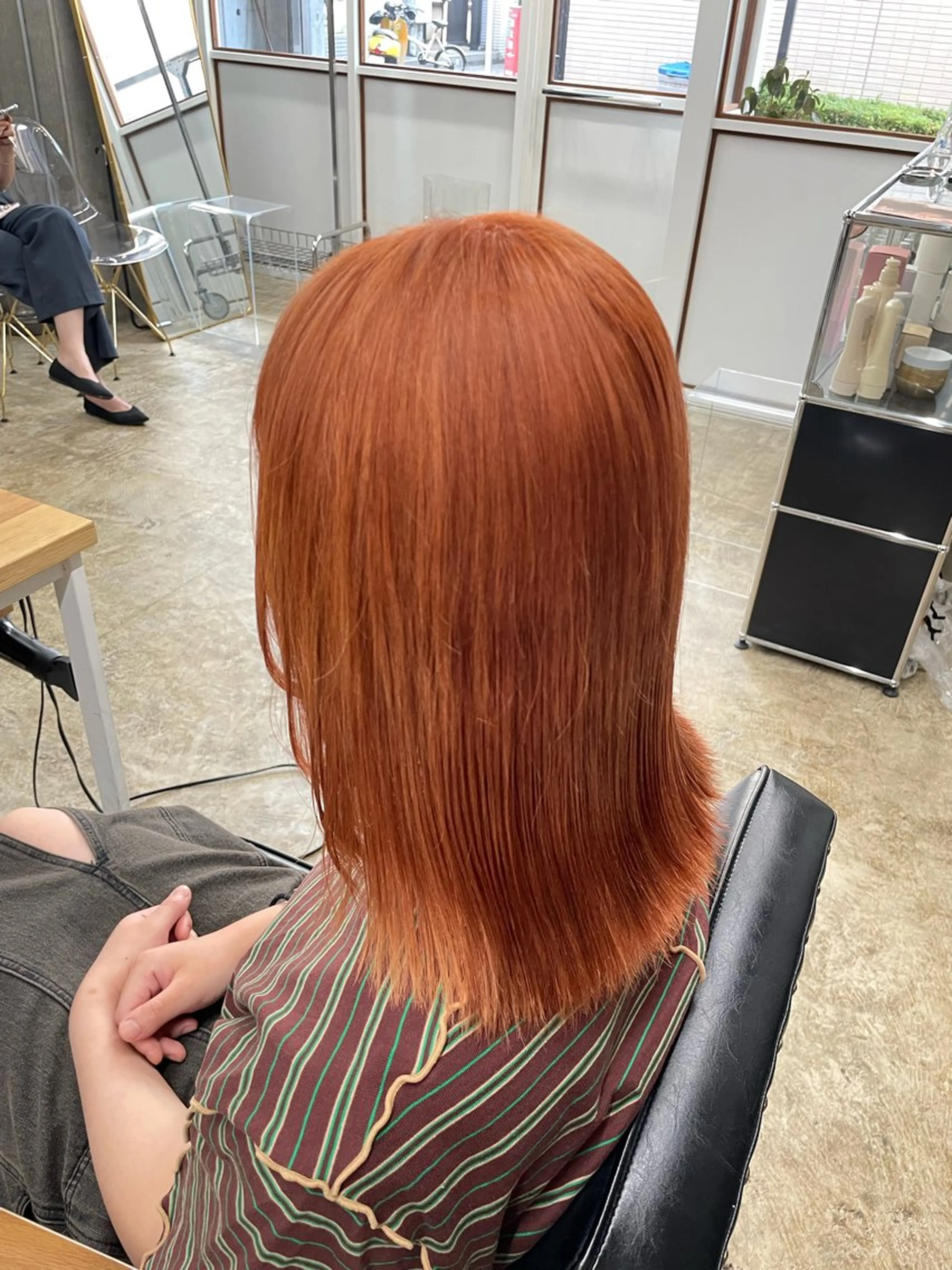 セミロング カラー ブリーチ オレンジ ヘアカラー ボブ/透明感カラー EMIRIのヘアスタイル