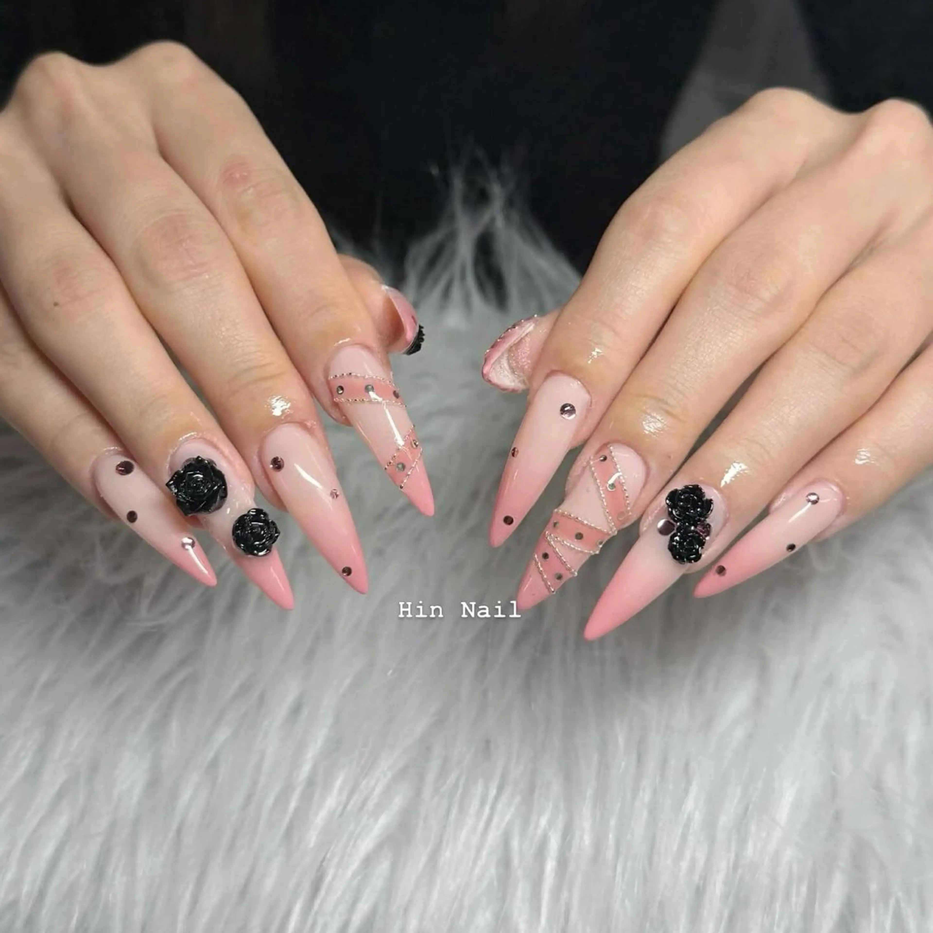 ネイル ハンドネイル HIN NAILのネイルデザイン