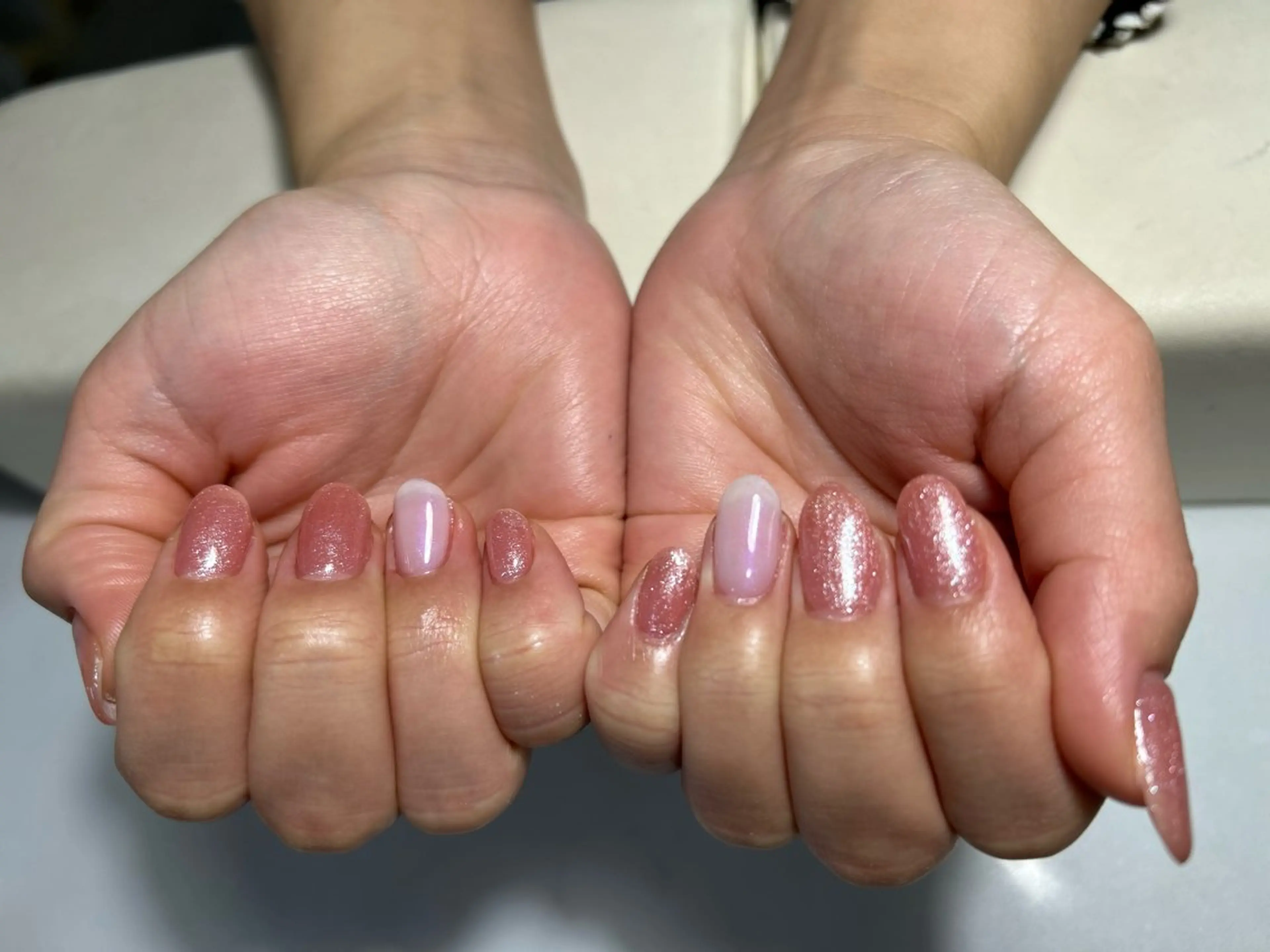 ネイル ジェルネイル グラデーション ラメ(グリッター) ラメグラデーション ワンカラーネイル nail mor-ネイルモア-藤が丘店所属・nail mor. 藤が丘店　ふかだのネイルデザイン