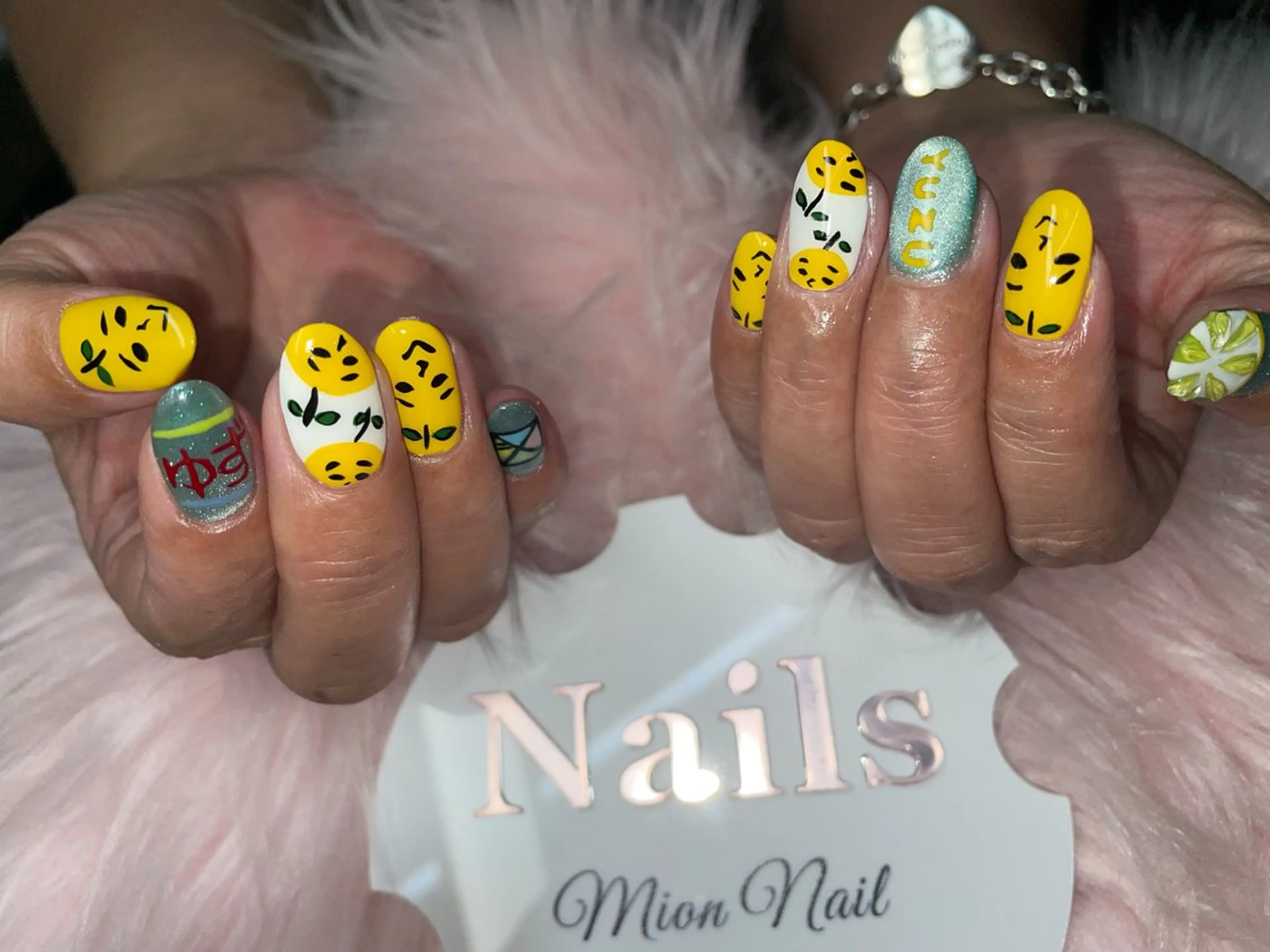 ネイル 安永 彩香のネイルデザイン