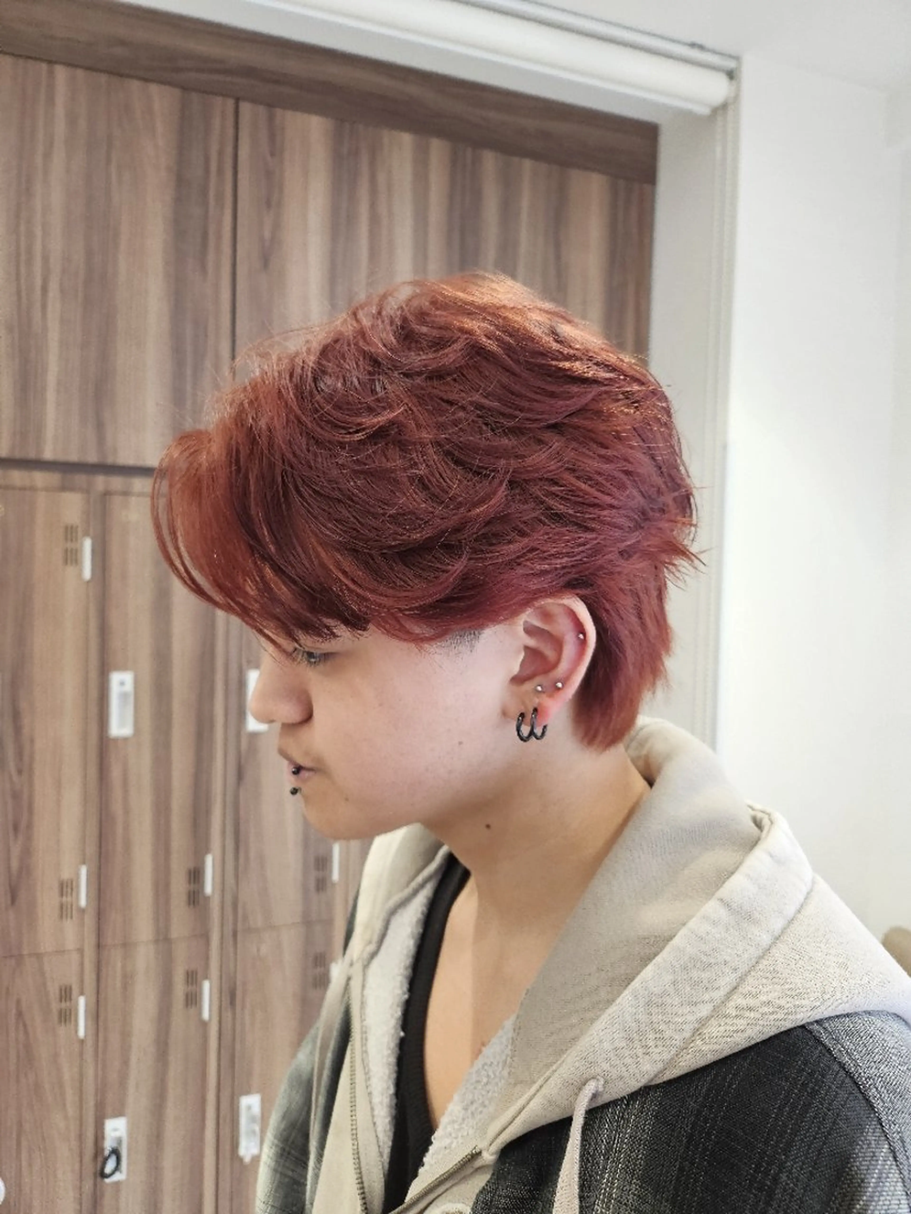 メンズ パーマ カラー フェザーパーマ メンズパーマ レッドカラー カット パーマ トリートメント パーマ/縮毛矯正/ 韓国ヘア/副店長和田のヘアスタイル