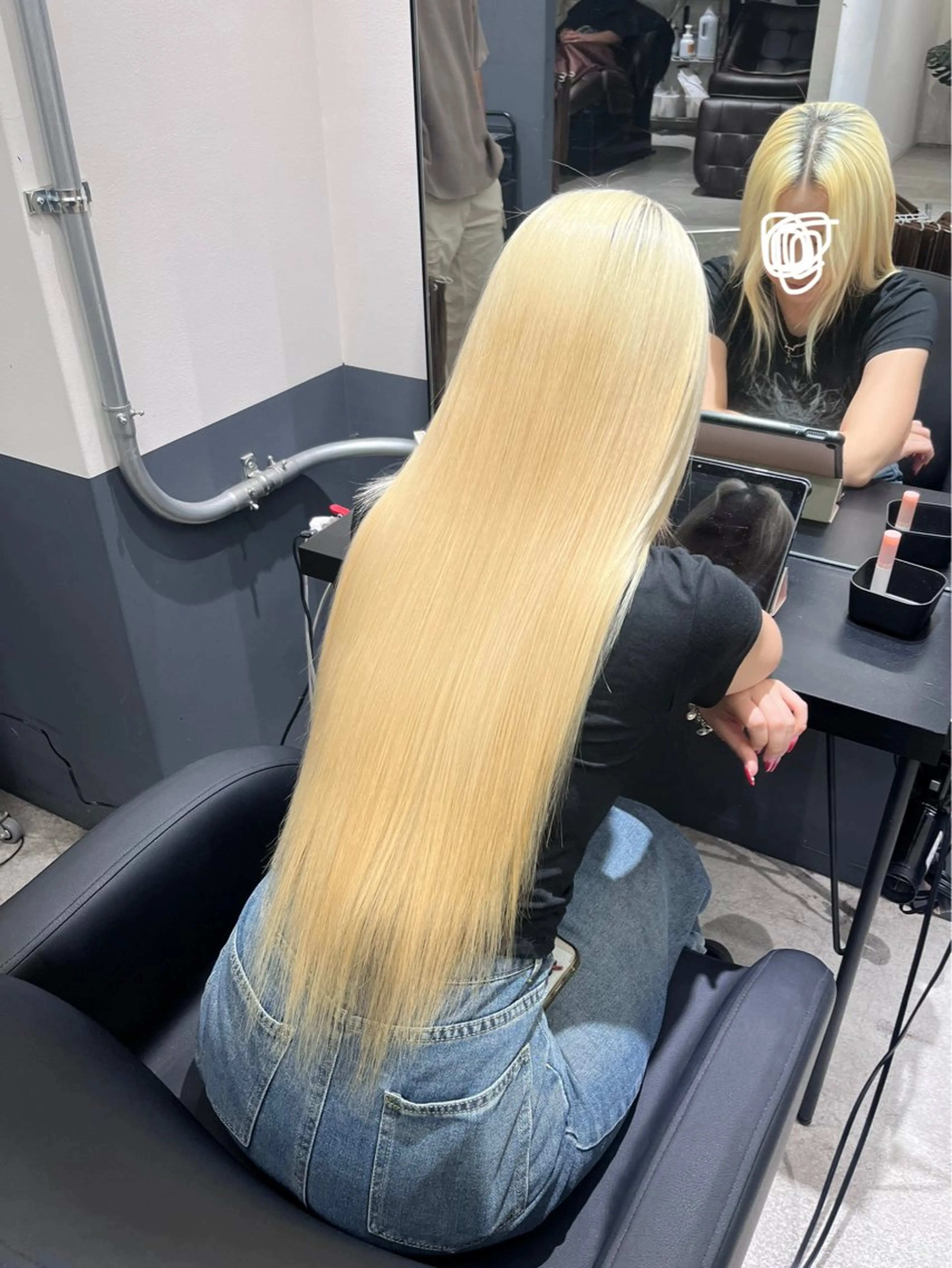 ロング カラー 抜きっぱなしブロンド ブロンド EMMA🤍 CIERA.心斎橋のヘアスタイル