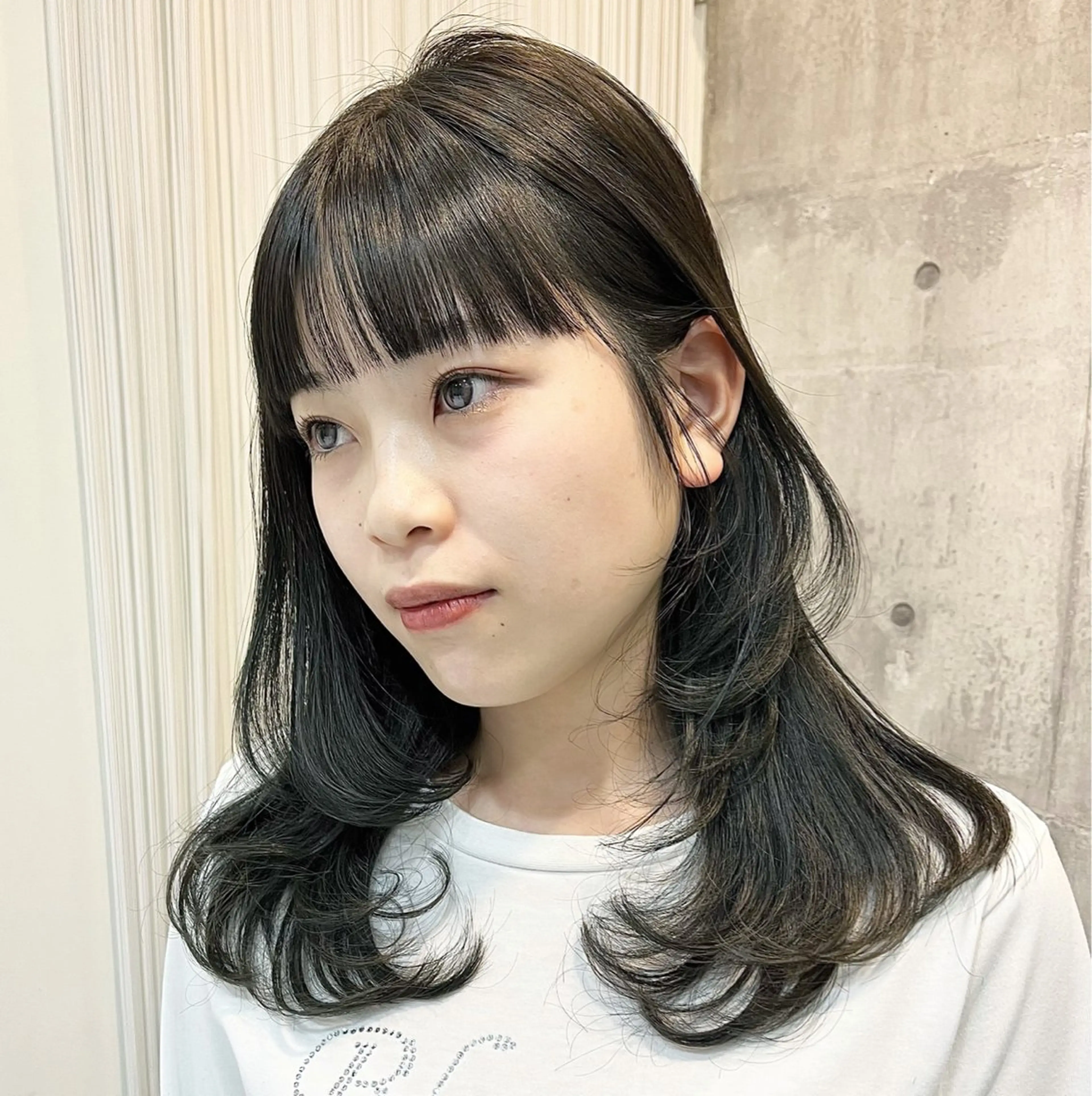 セミロング カラー channel所属・Natsumi ❤︎のヘアスタイル