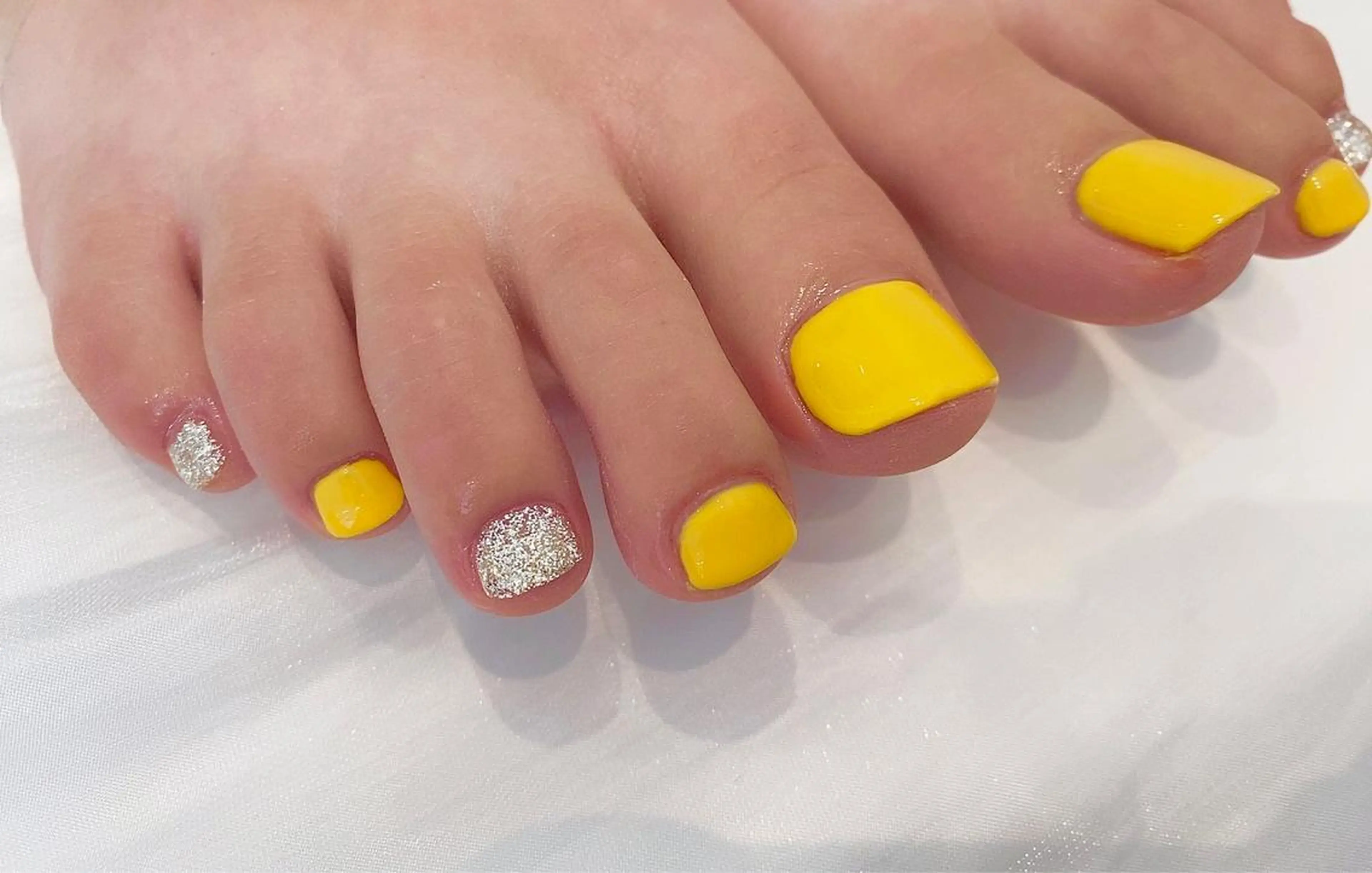 ネイル フットネイル AKI ♥︎のネイルデザイン