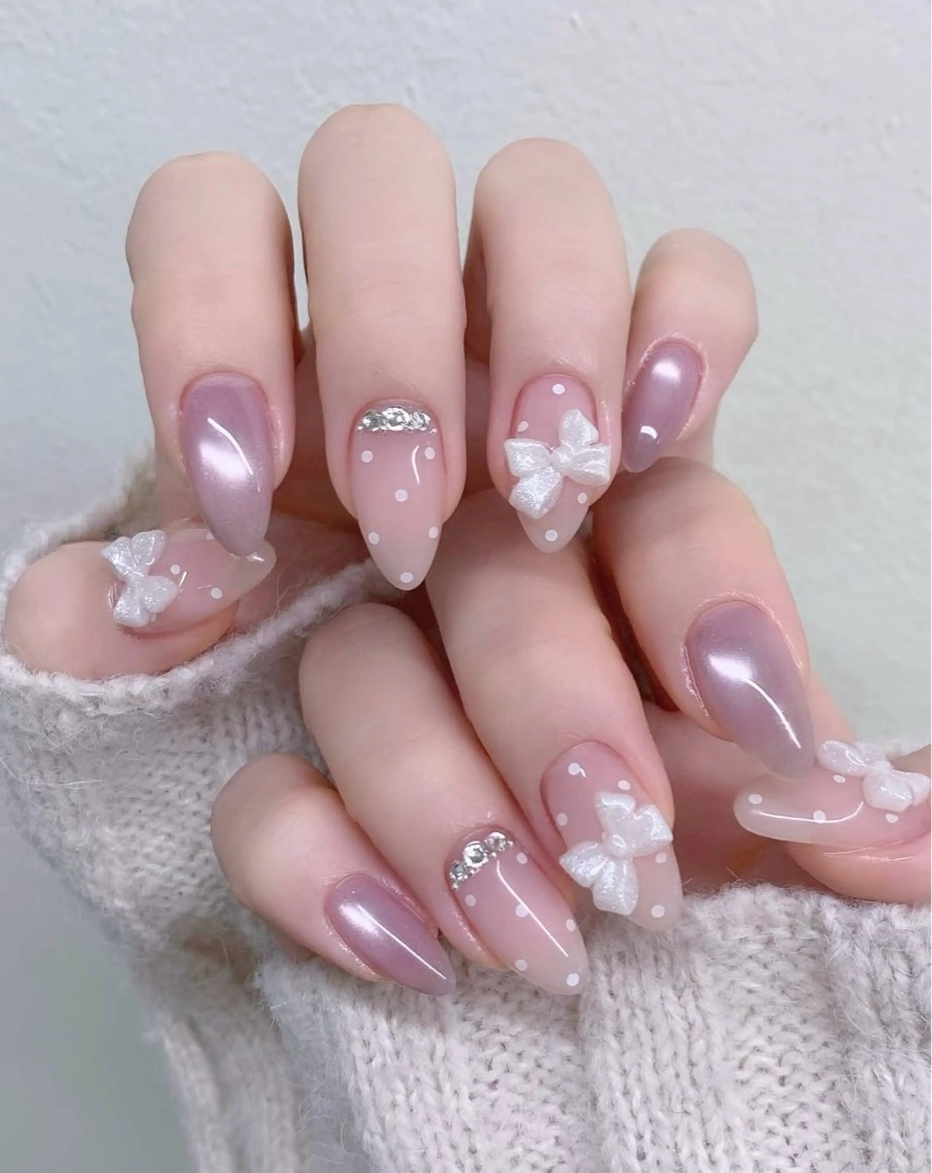 ネイル オーロラネイル チークネイル フレンチネイル ジェルネイル ガラスフレンチ ハンドネイル ハンドケア NEW NAIL💞 yukiのネイルデザイン