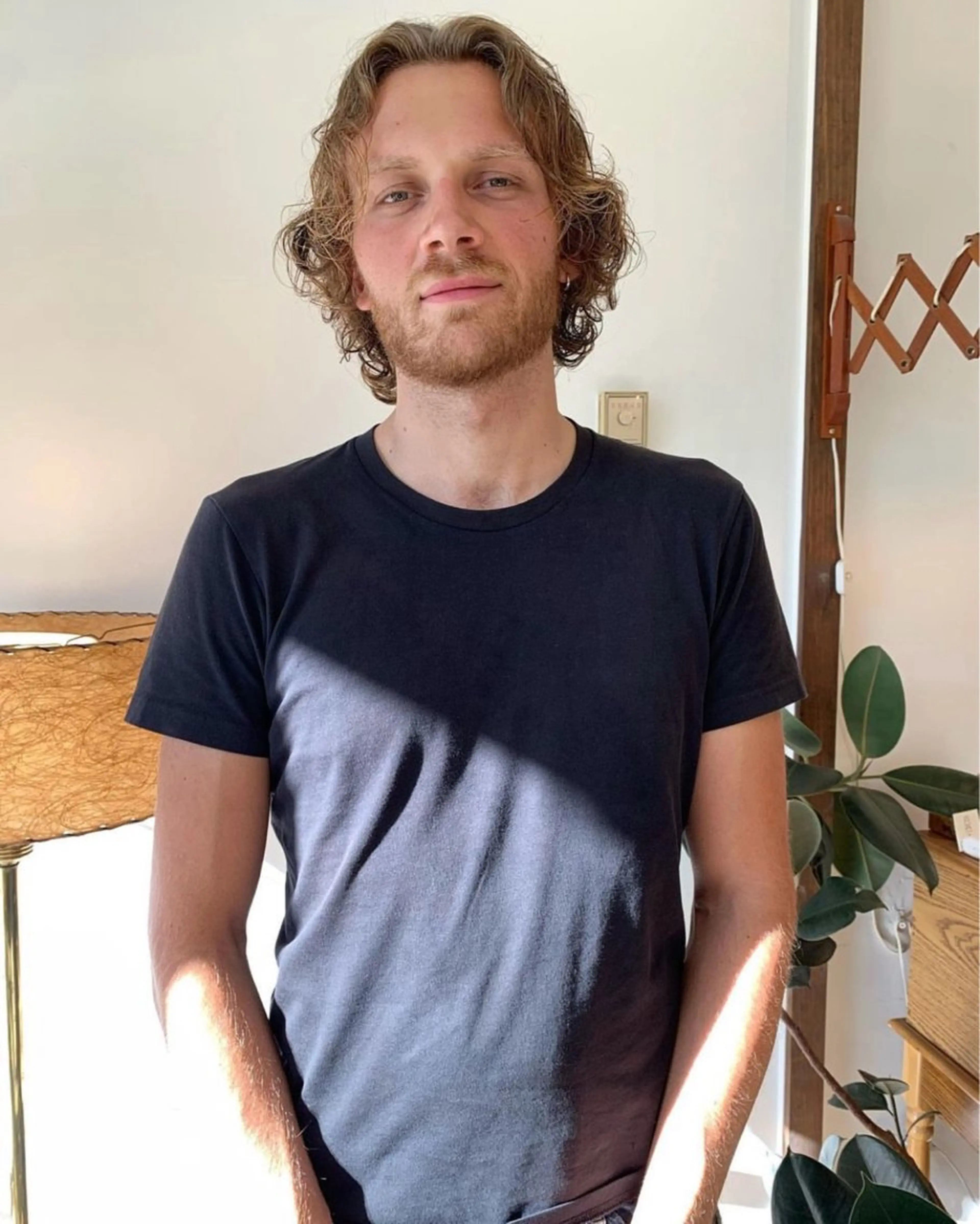 ミディアム パーマ メンズ 小林 真也の眉毛・アイブロウイメージ