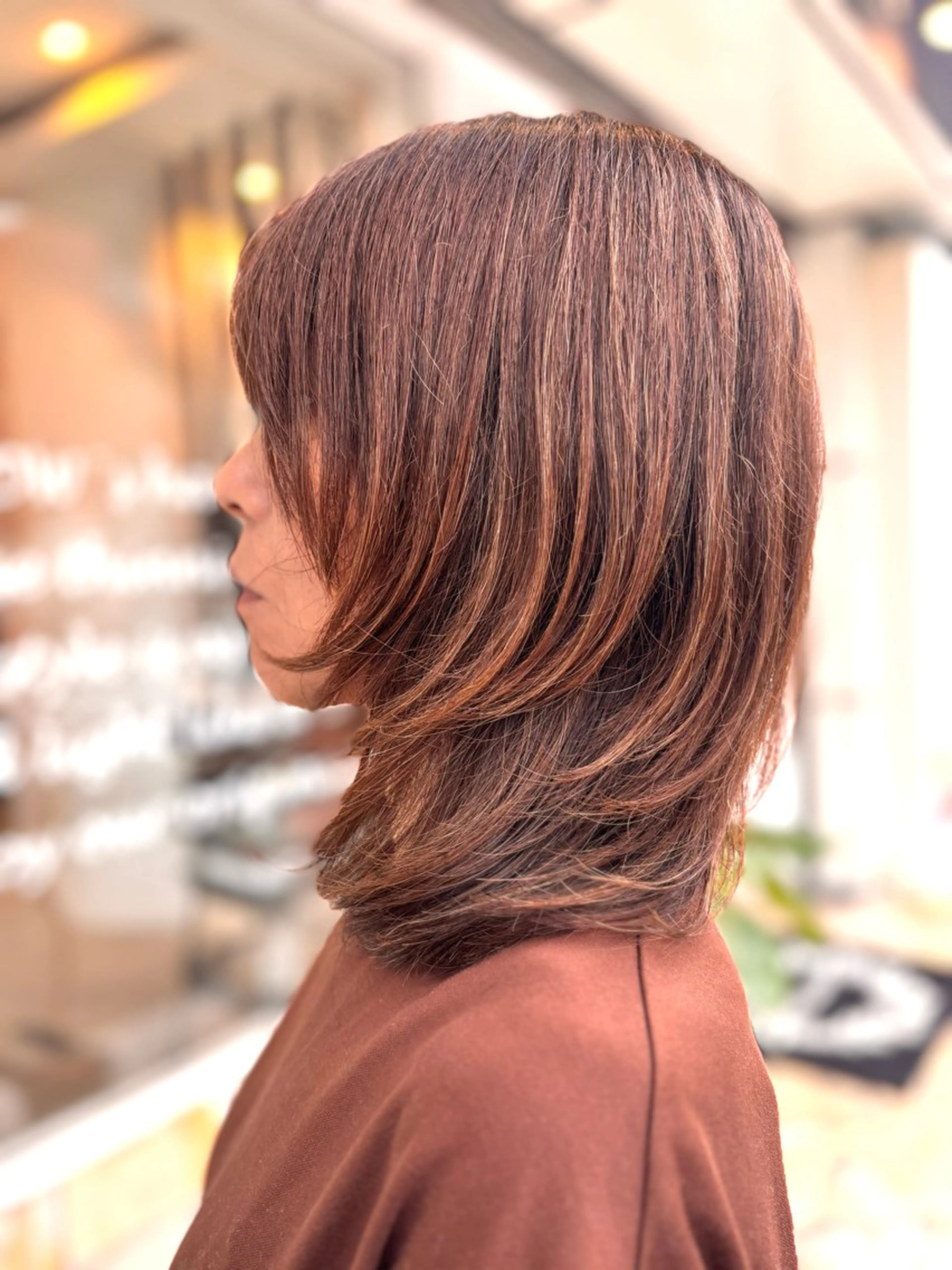 ミディアム ミディアムレイヤー レイヤーカット カット トリートメント 森光みやび / WILLOW京橋のヘアスタイル