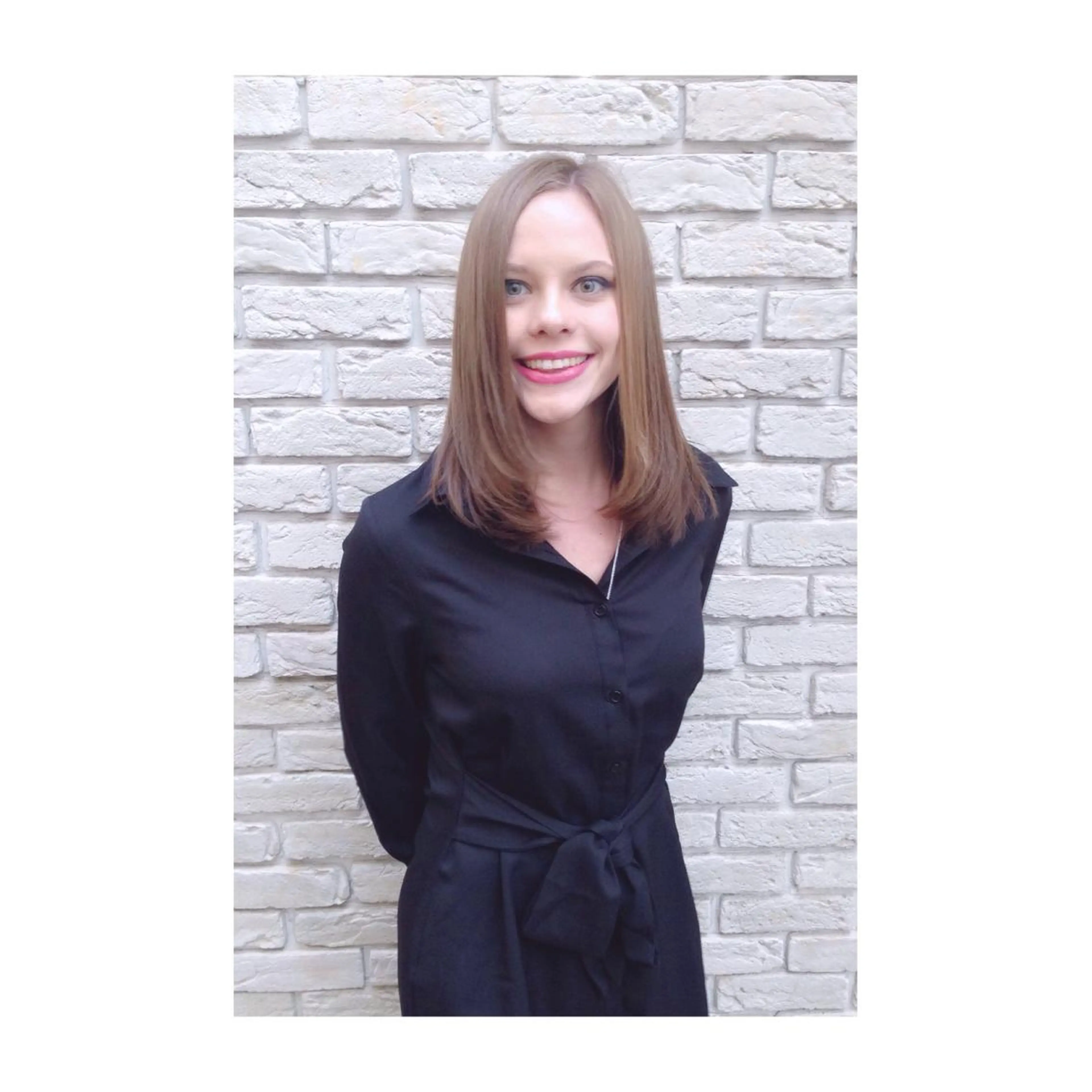 ミディアム セミロング ロング カラー パーマ アオガミ （前髪顔周りカット）のヘアスタイル