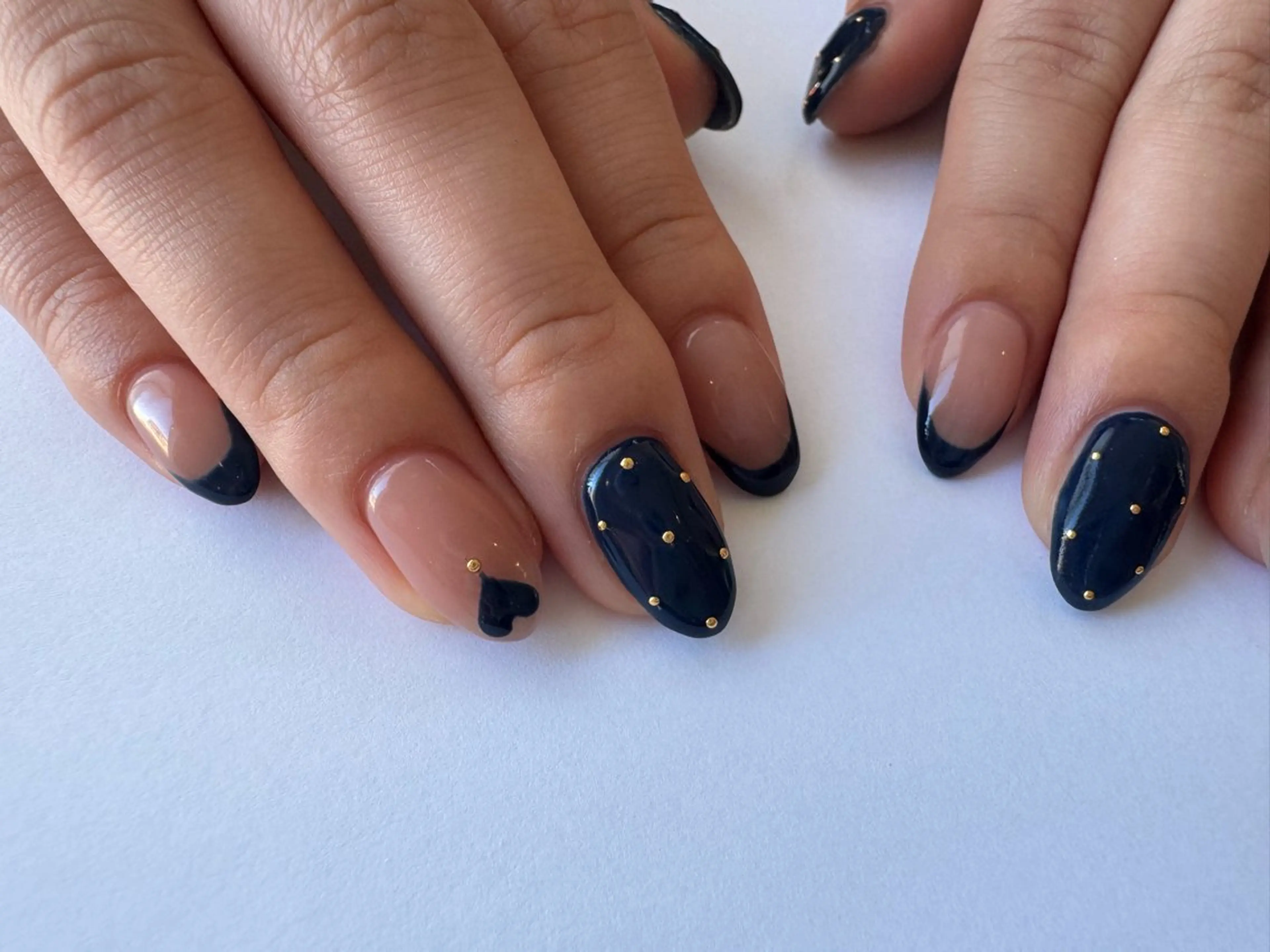 ミディアム ハンドネイル 下道 舞優のネイルデザイン