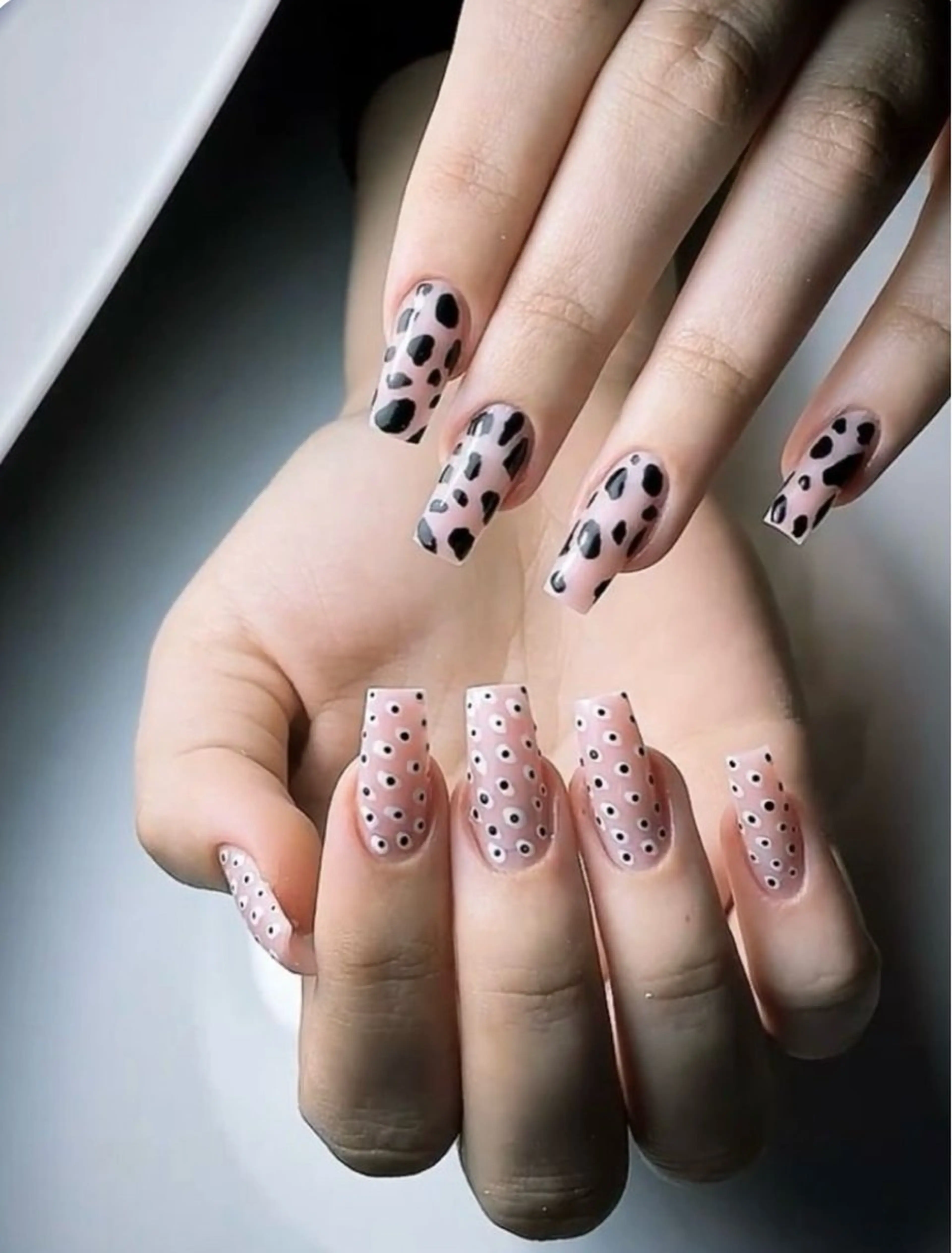 ネイル チークネイル フットネイル グラデーション 韓国ネイル 持ち込み Kawaii Nail Salon所属・YURI NAIL NARITAのネイルデザイン