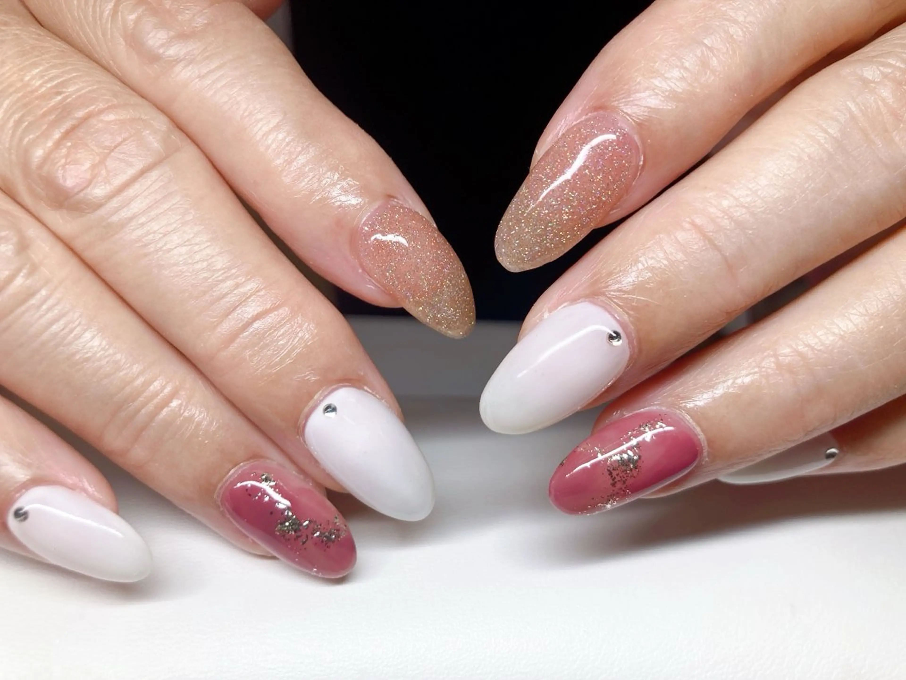 ネイル ECLAT エクラ所属・寺山 千鶴のネイルデザイン