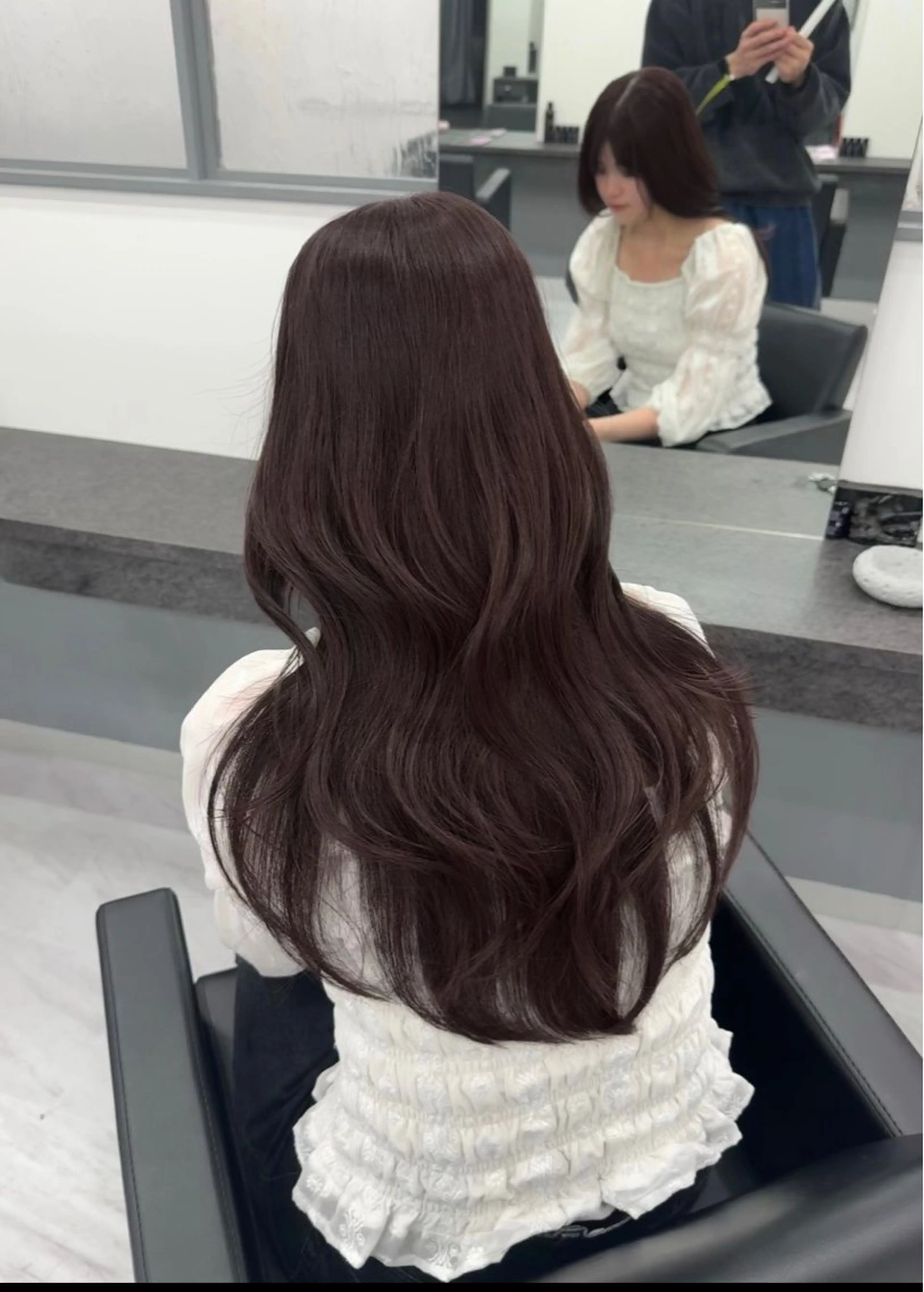 ロング レイヤー・ブリーチ kiyotoshiのヘアスタイル