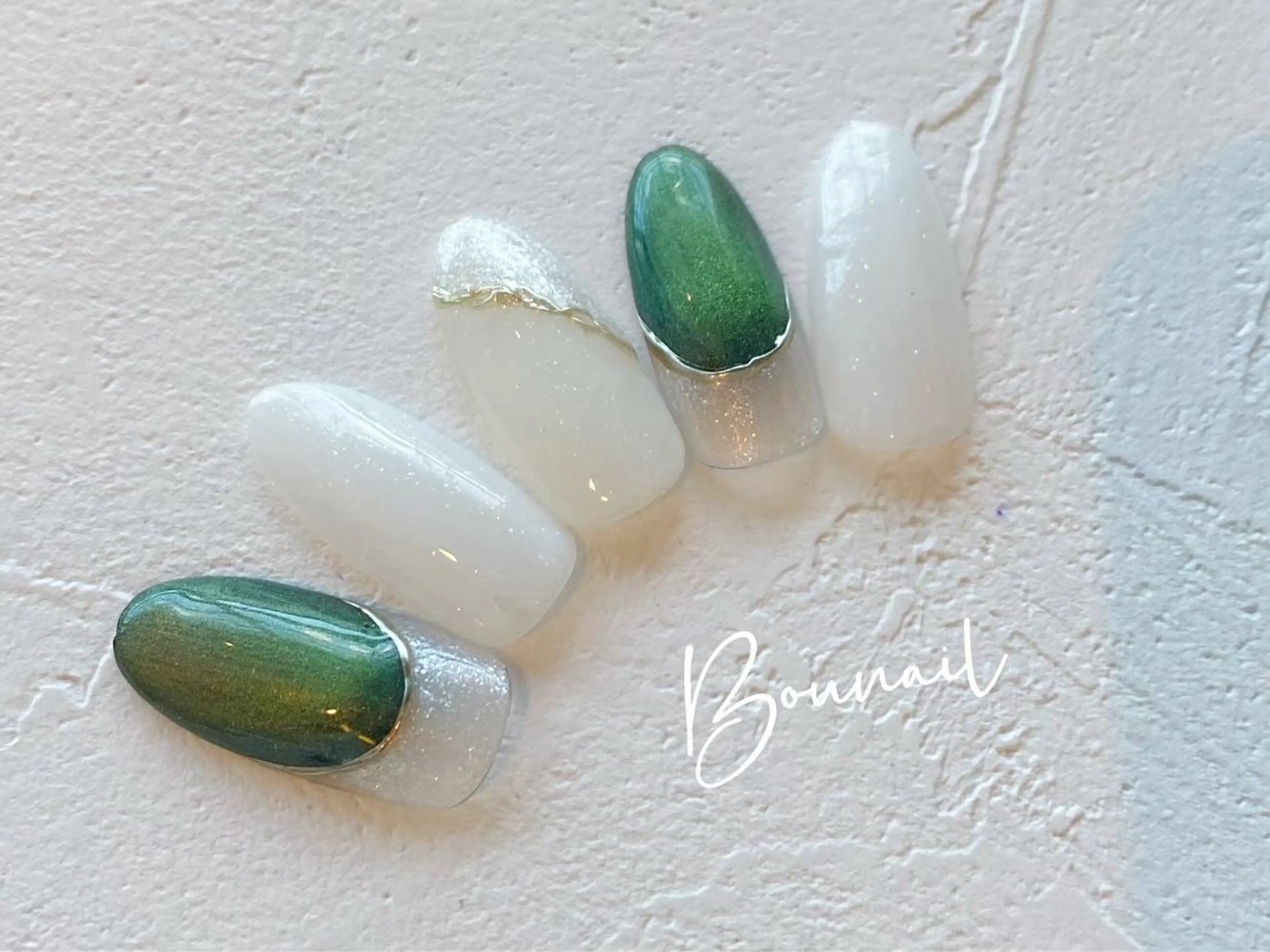 ミディアム ハンドネイル ネイル＆アイラッシュ ボネール Bounail 田町・三田店所属・Okochi 💅🏻✨のネイルデザイン