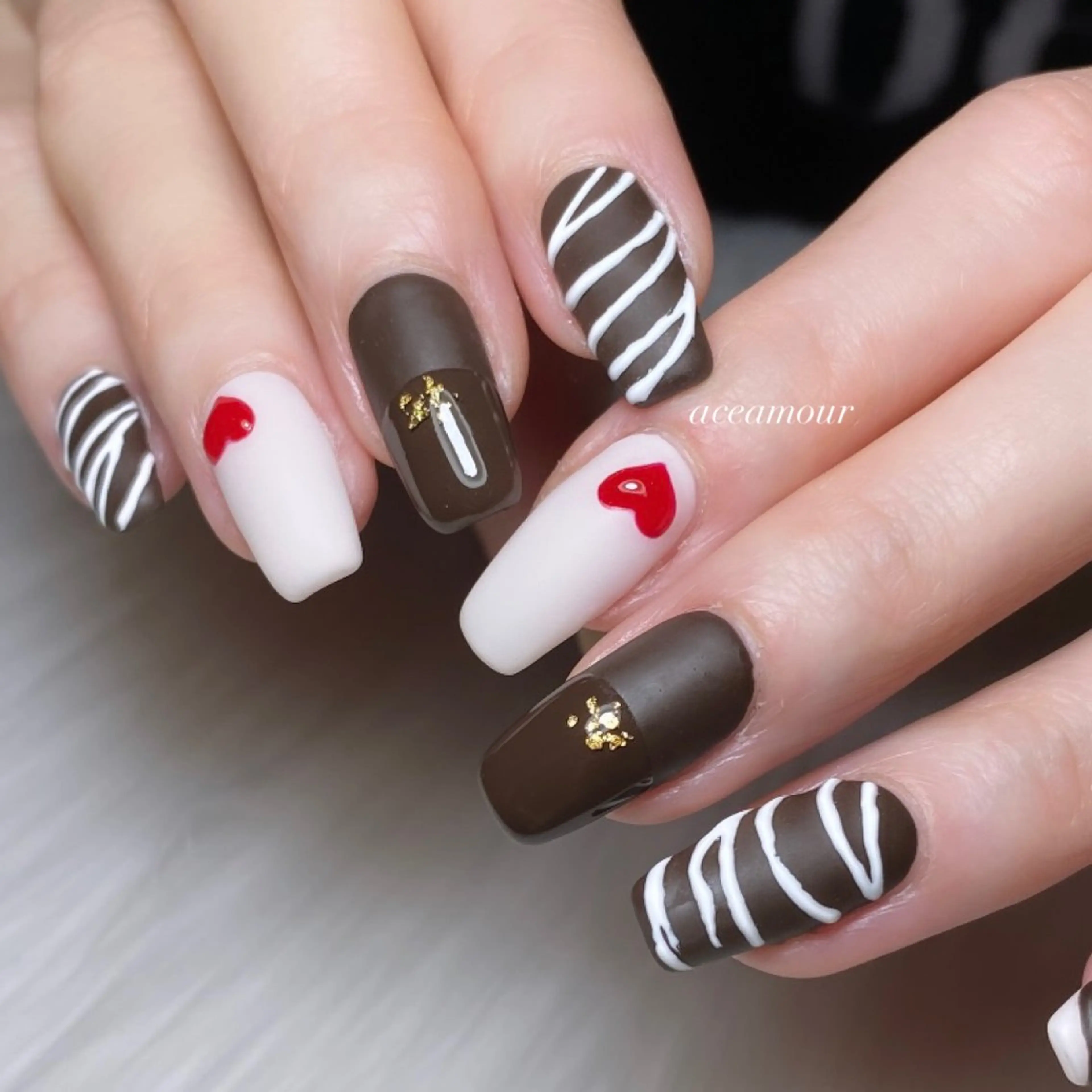 ネイル バレンタイン ネイル/耳つぼ /新ホワイトニングのネイルデザイン