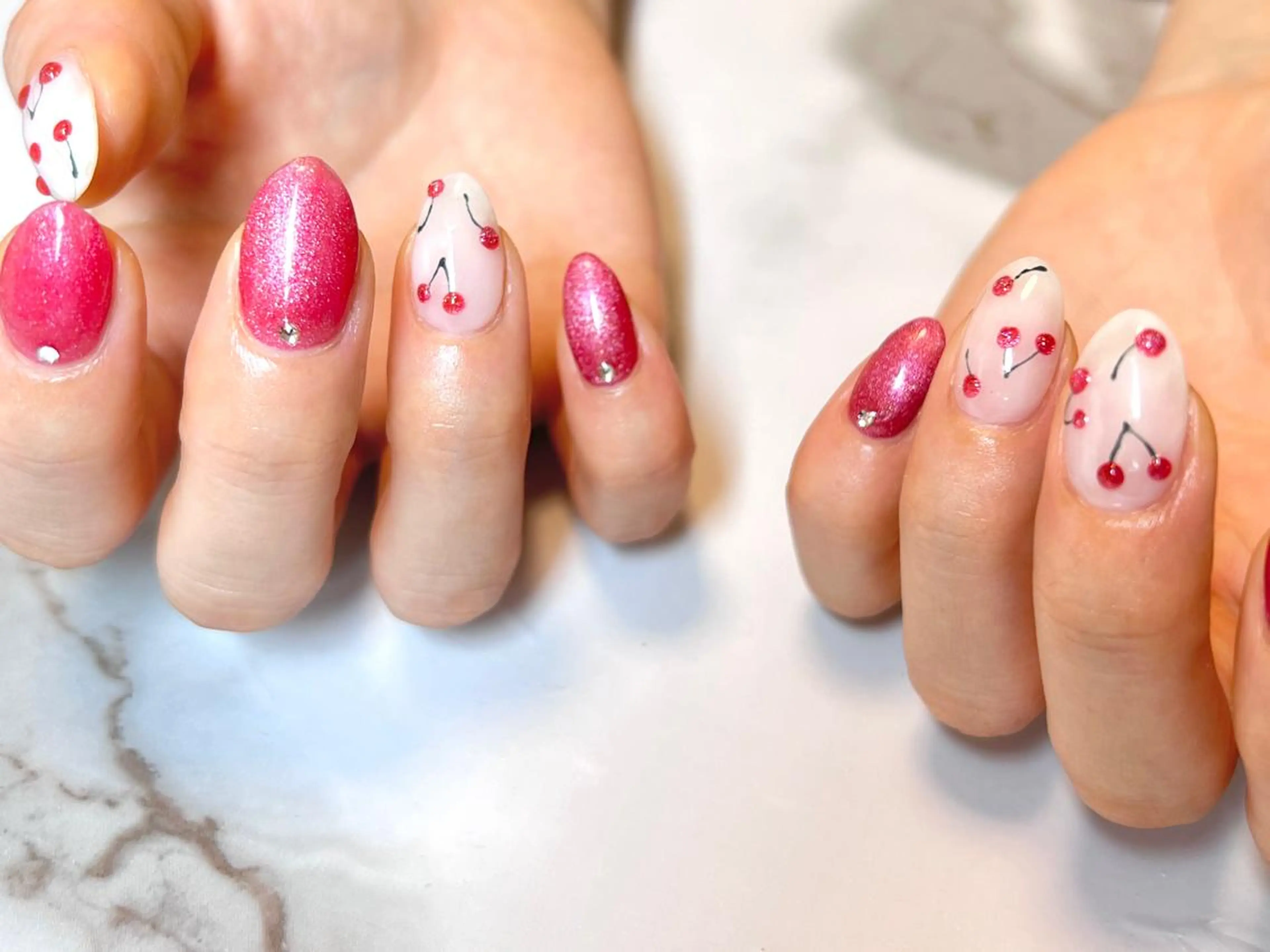 ネイル アートネイル フレンチネイル ジェルネイル マグネットネイル 持ち込み ネイリスト シンのネイルデザイン