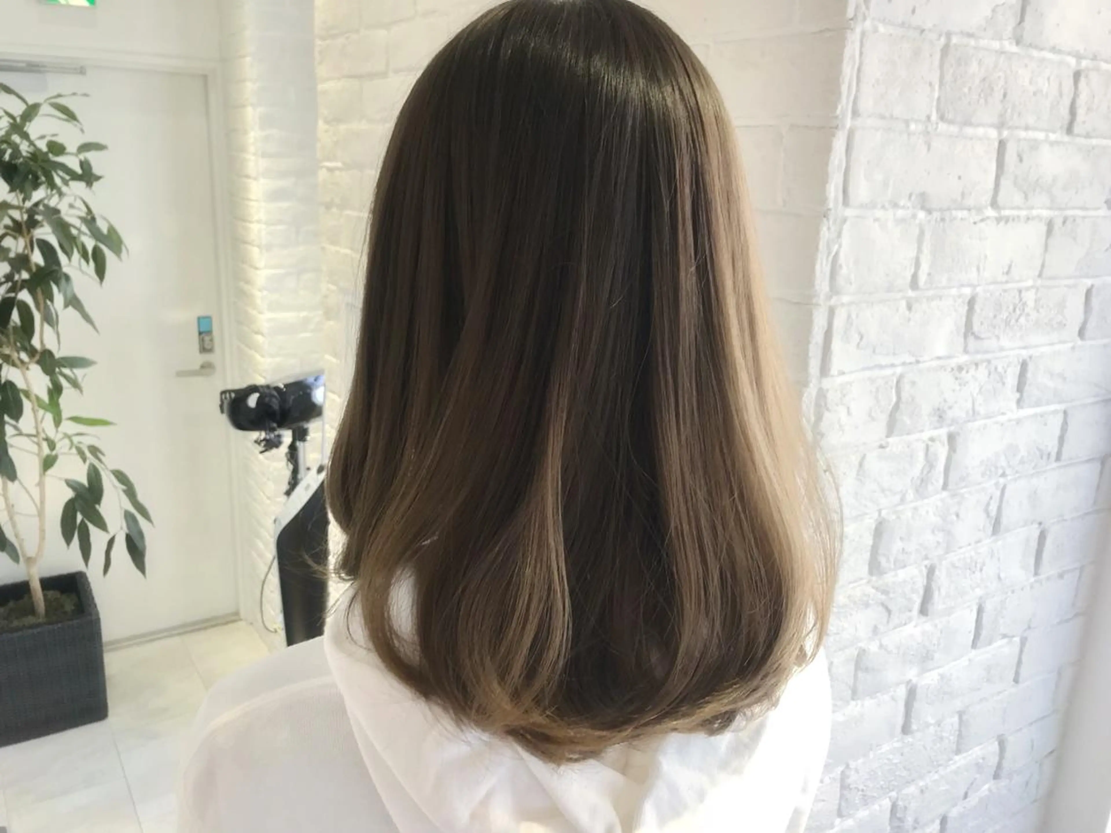 セミロング レイヤーカット 《髪質改善✖️オリー ブ🧸》小嶋拓也のヘアスタイル